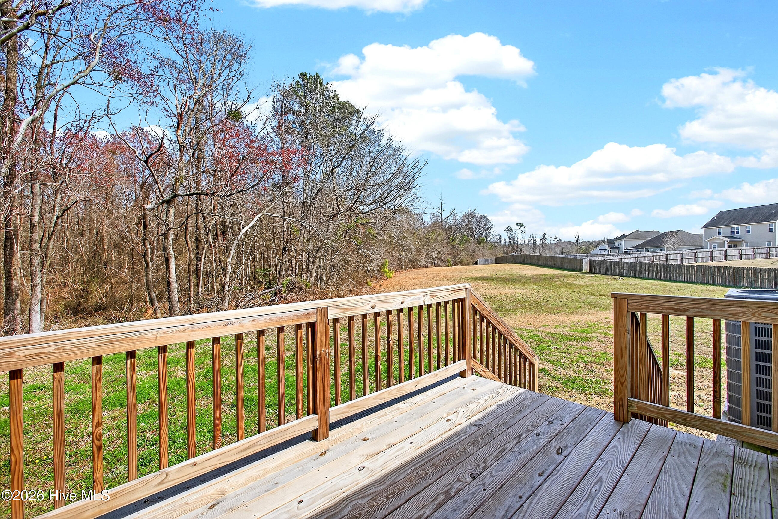 100558992 | Photo 22