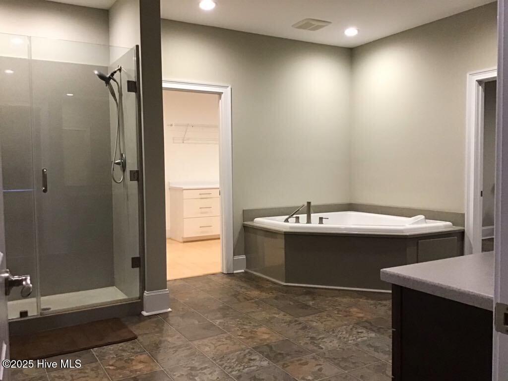 100547219 | Photo 31