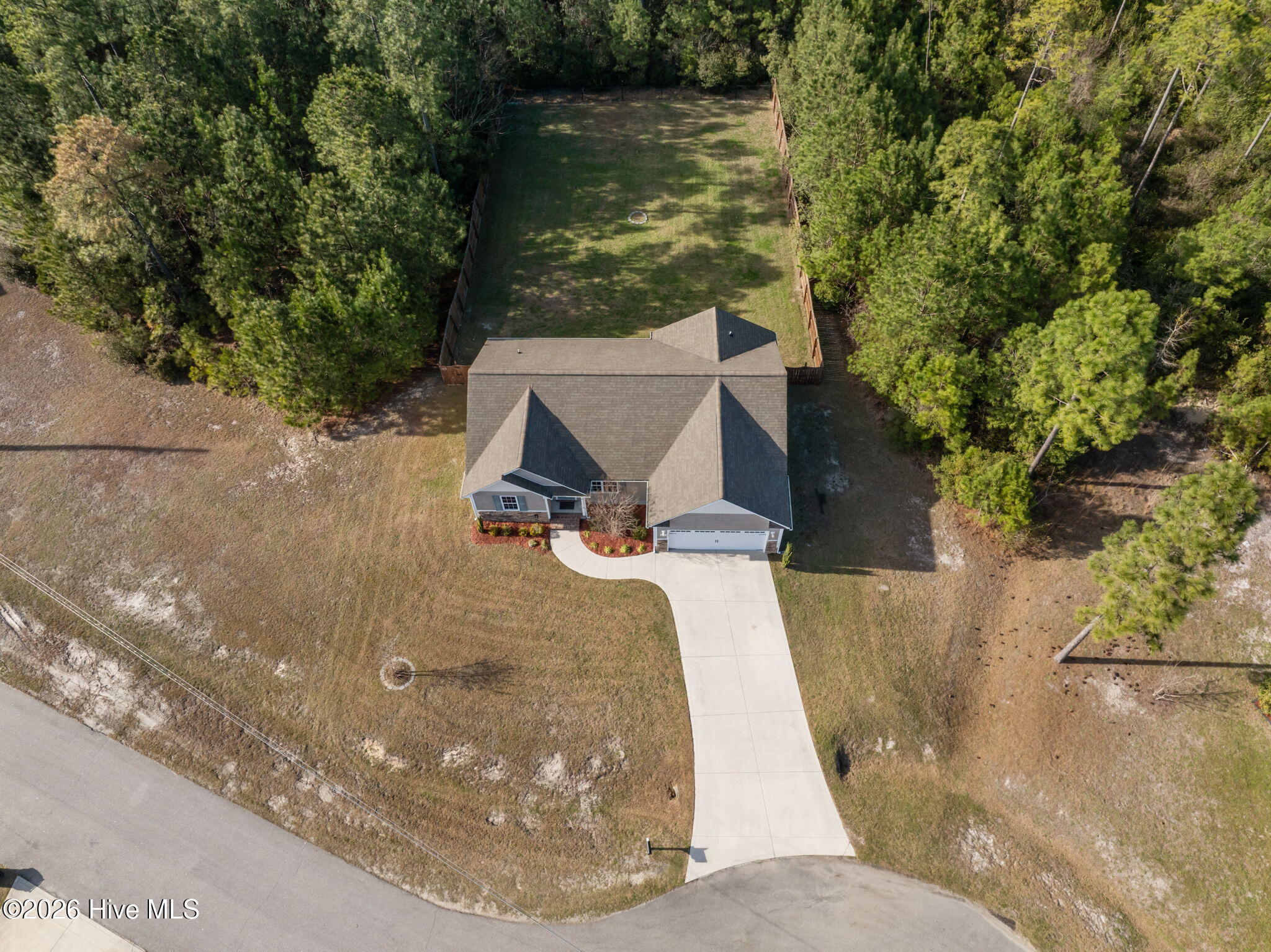 100562180 | Photo 38