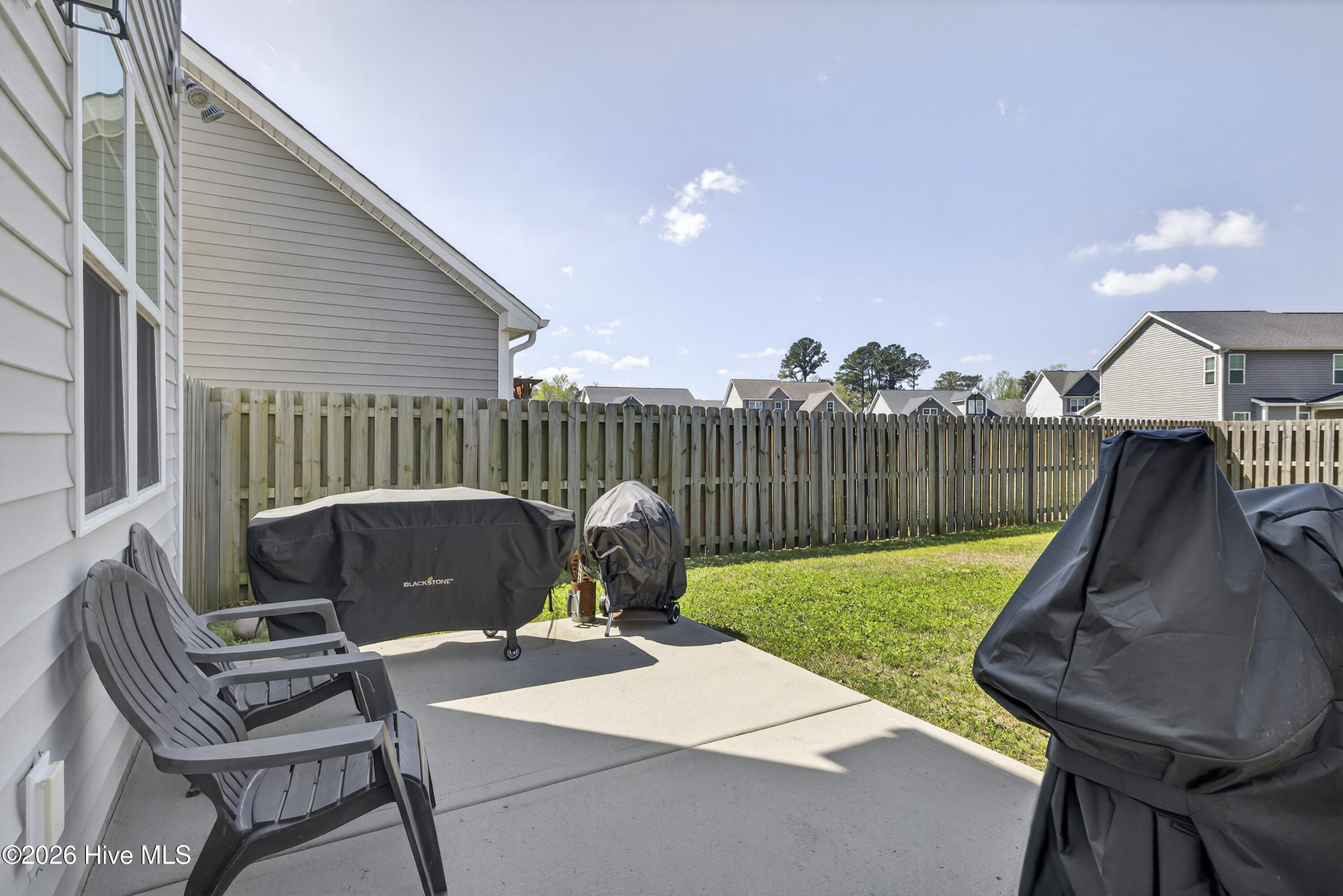 100563705 | Photo 37