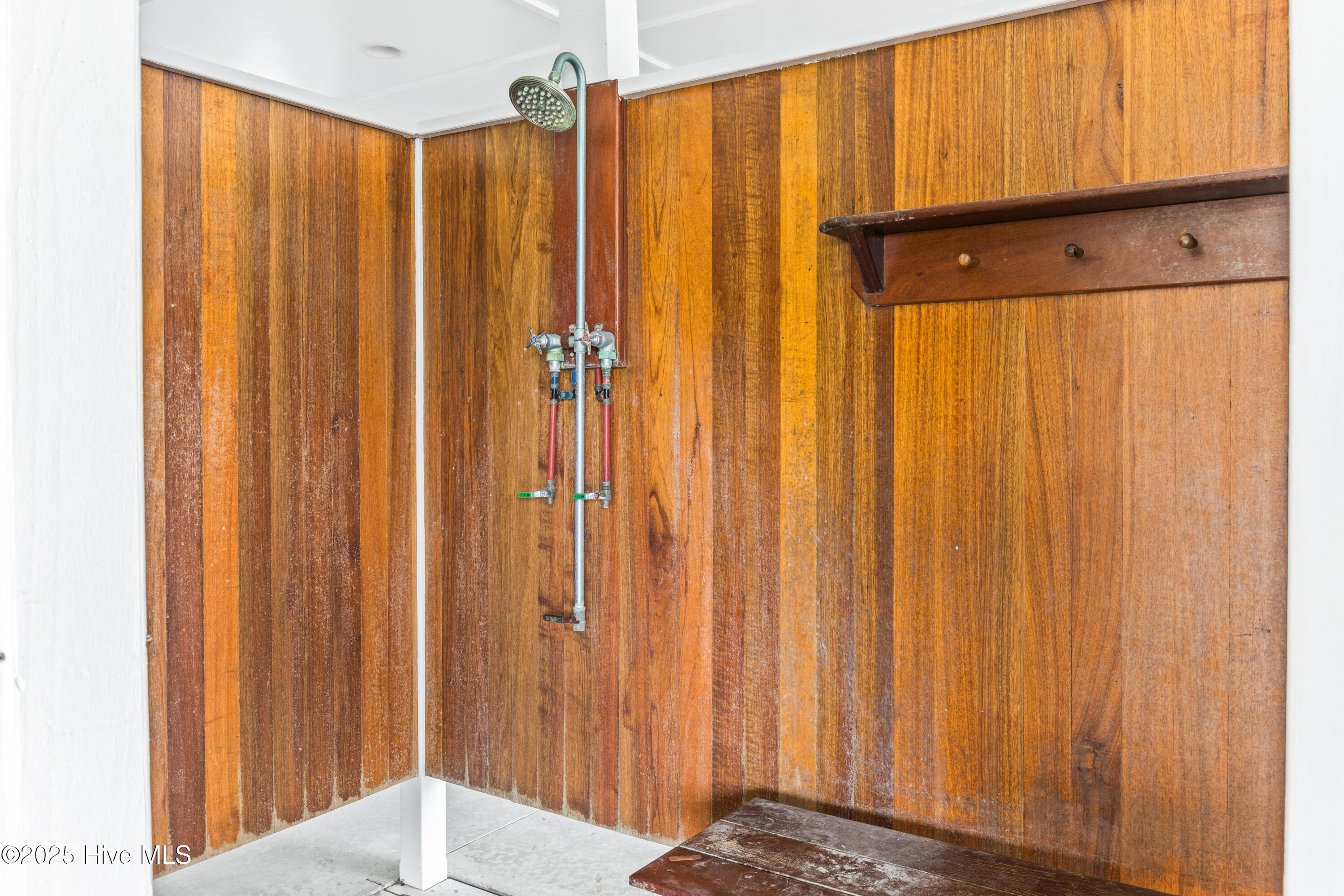 100531006 | Photo 36