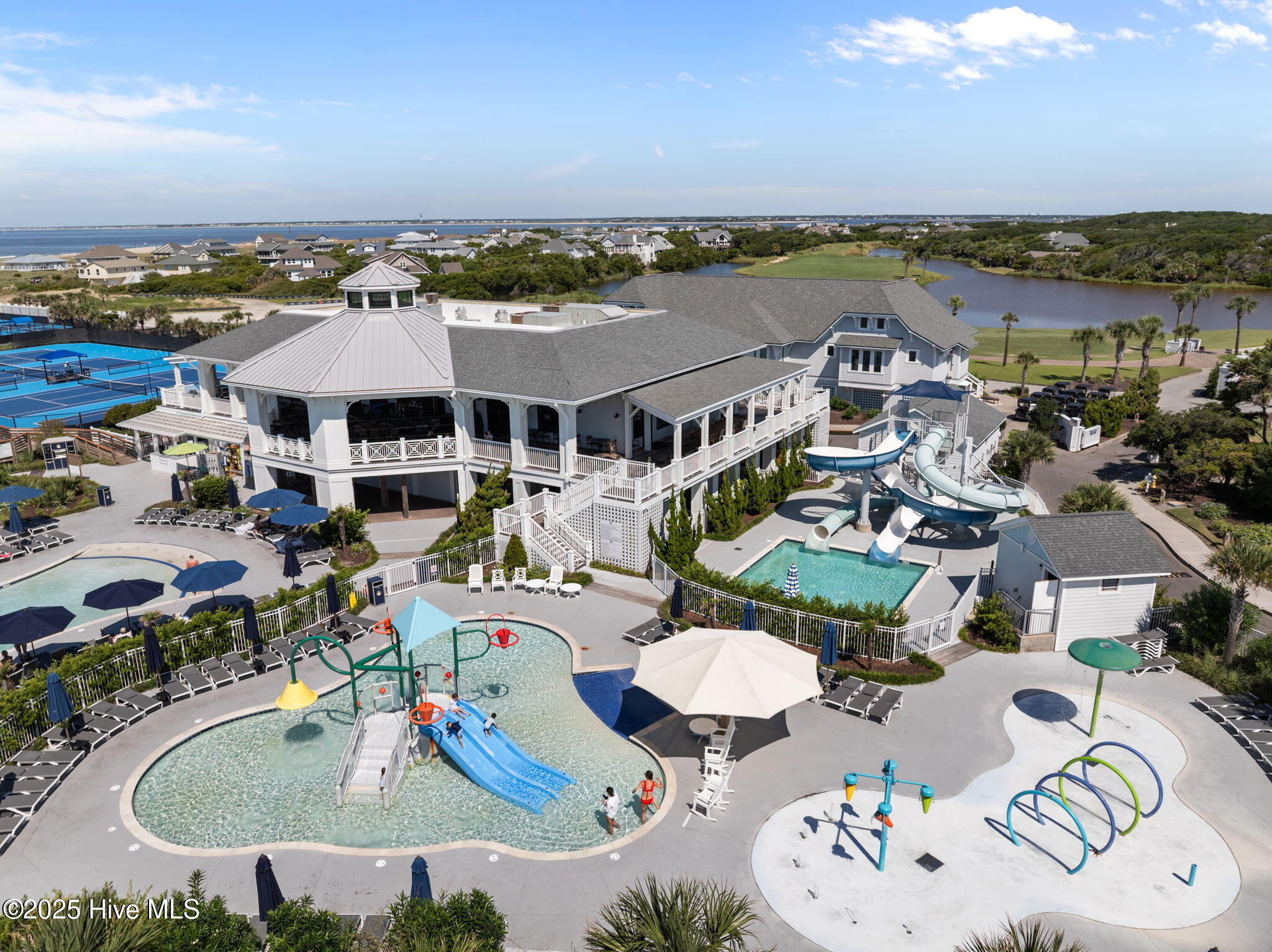 100529257 | Photo 50