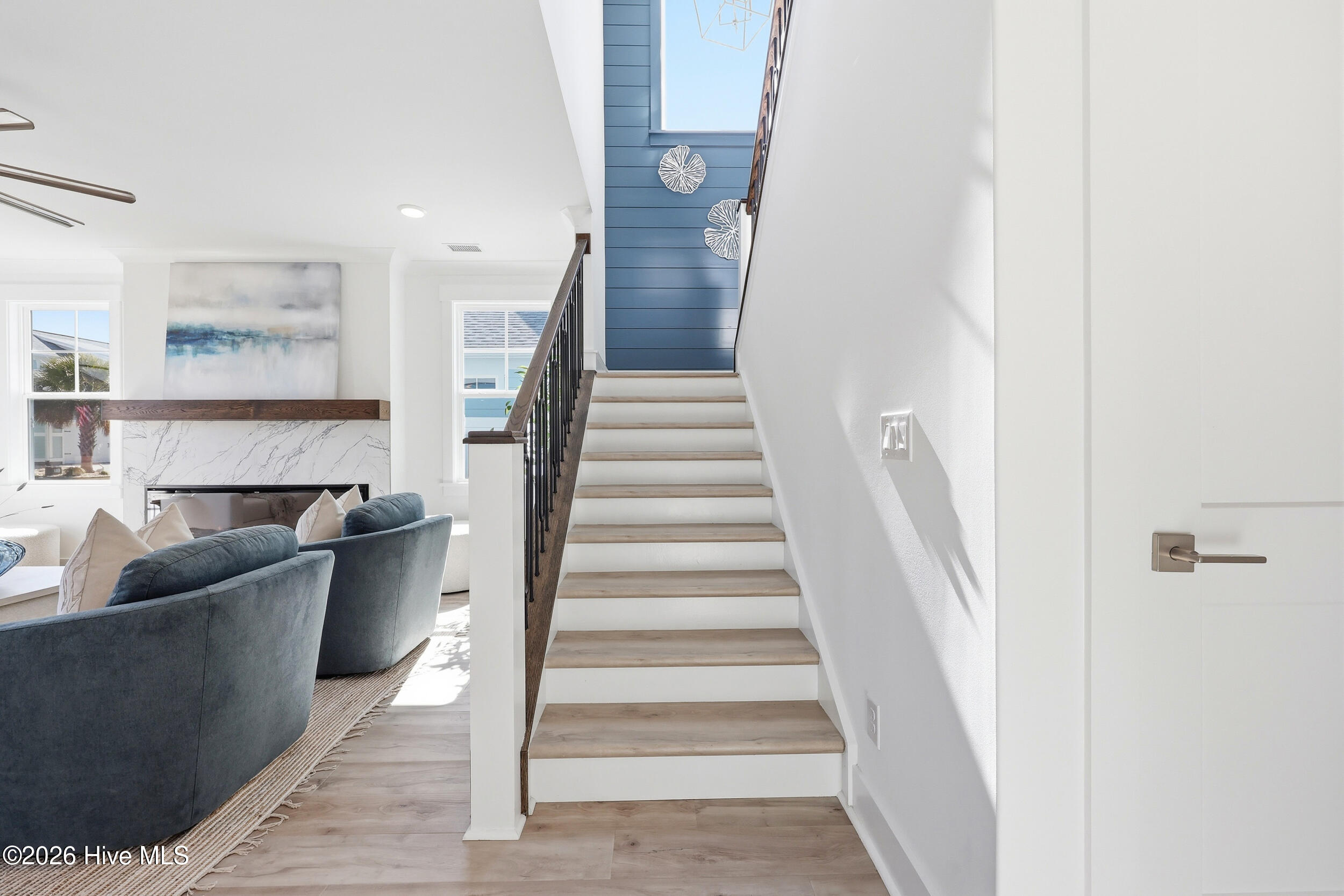 100523956 | Photo 19