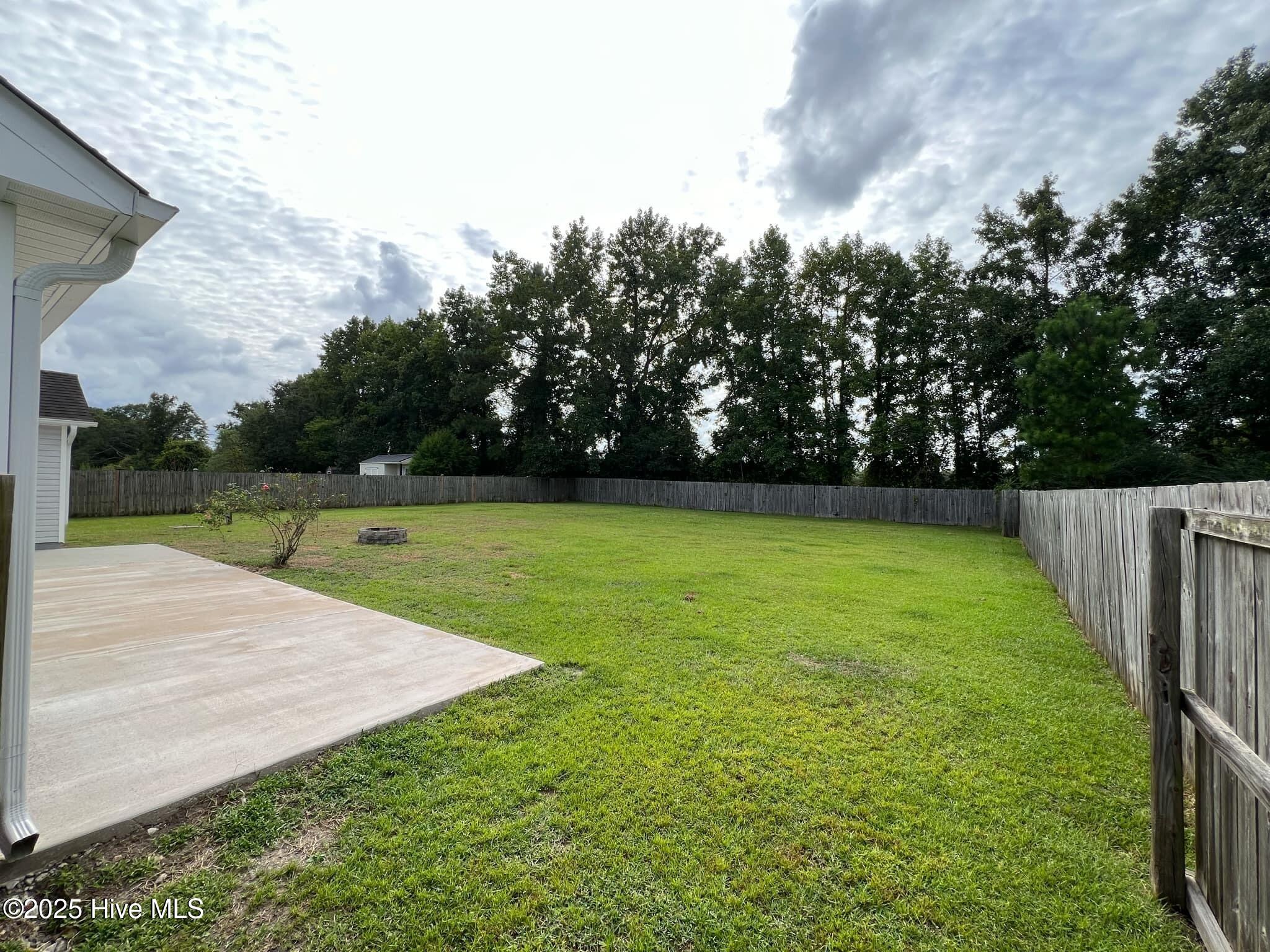 100521086 | Photo 12