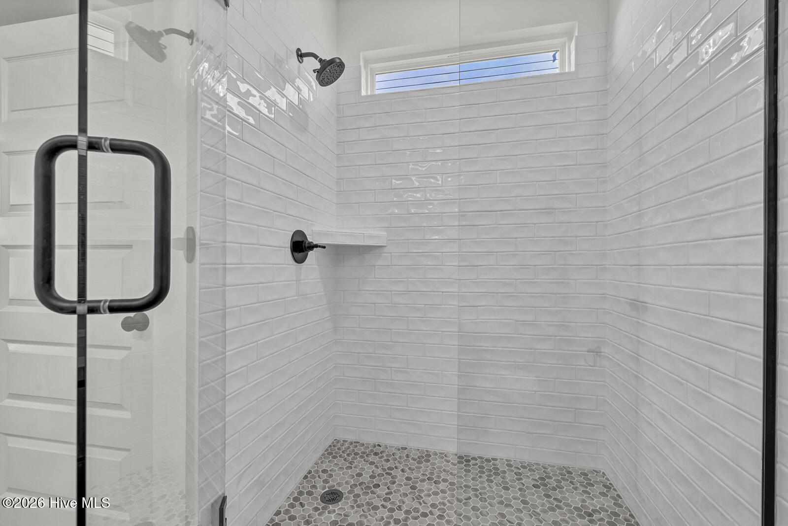 100531562 | Photo 18