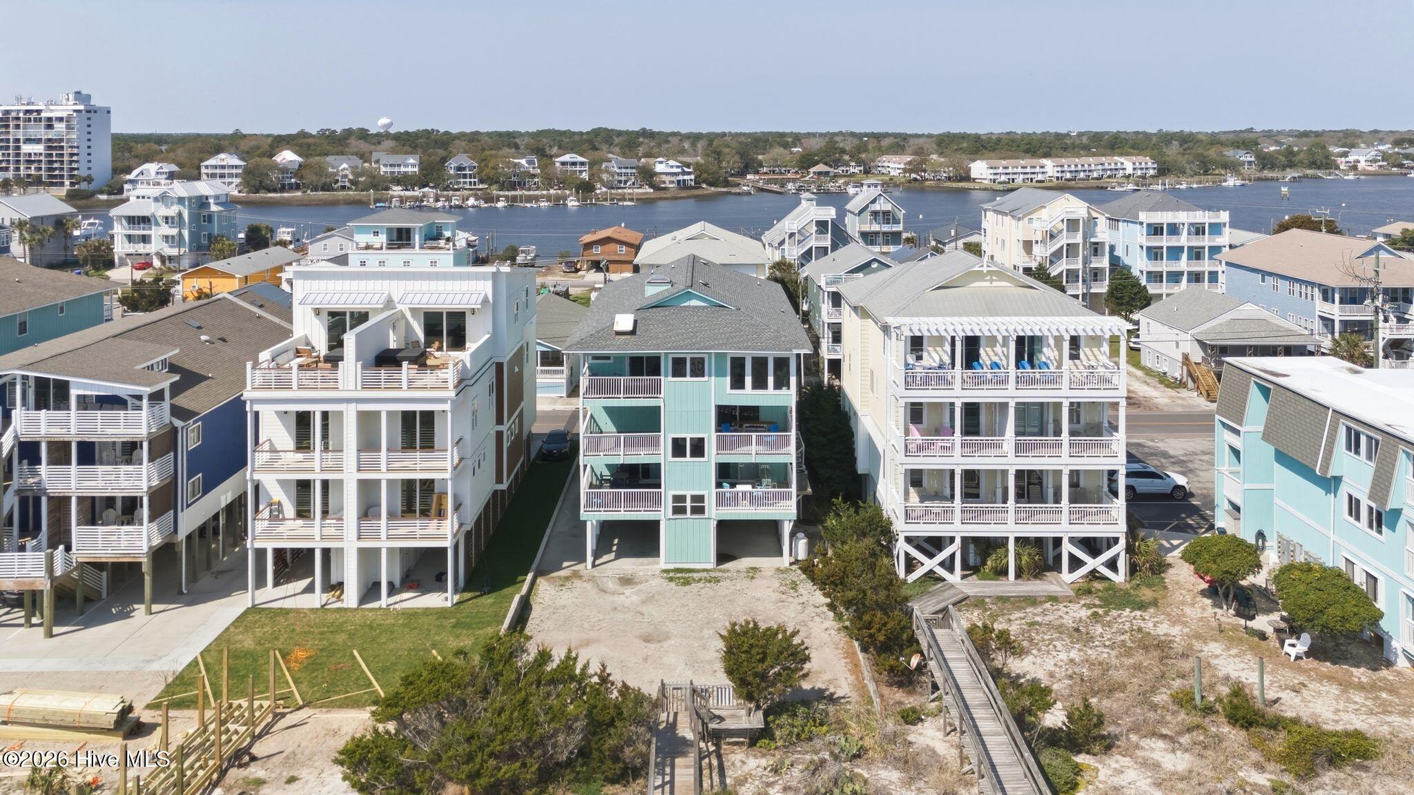 100539934 | Photo 76