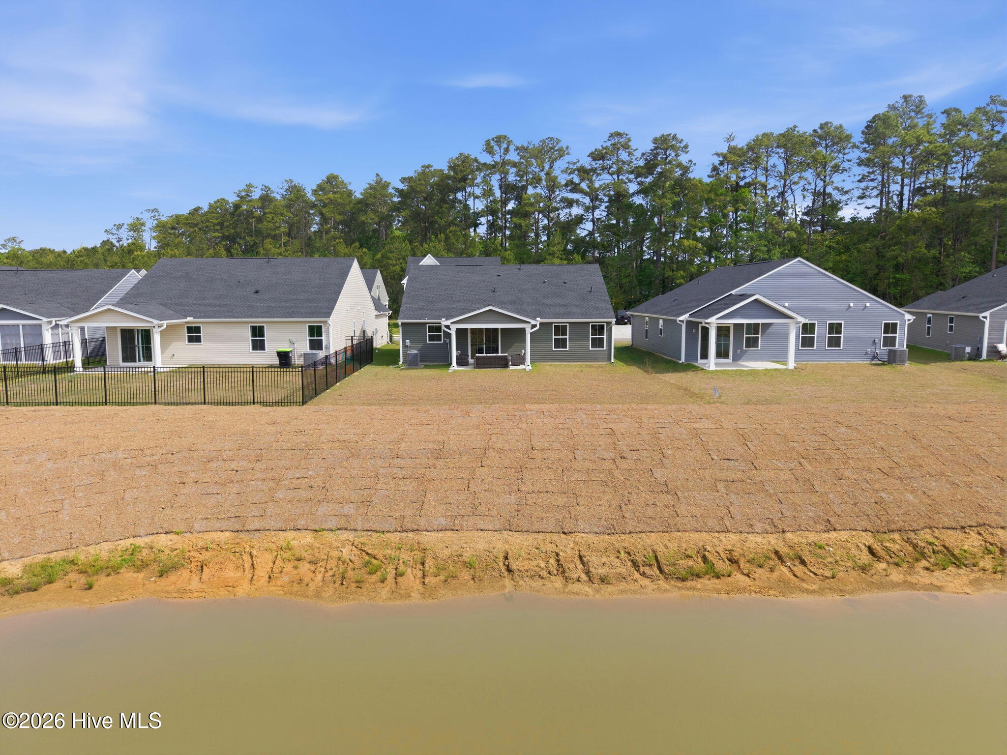 1123 Middle Crest Drive NE, Bolivia, NC, 28422