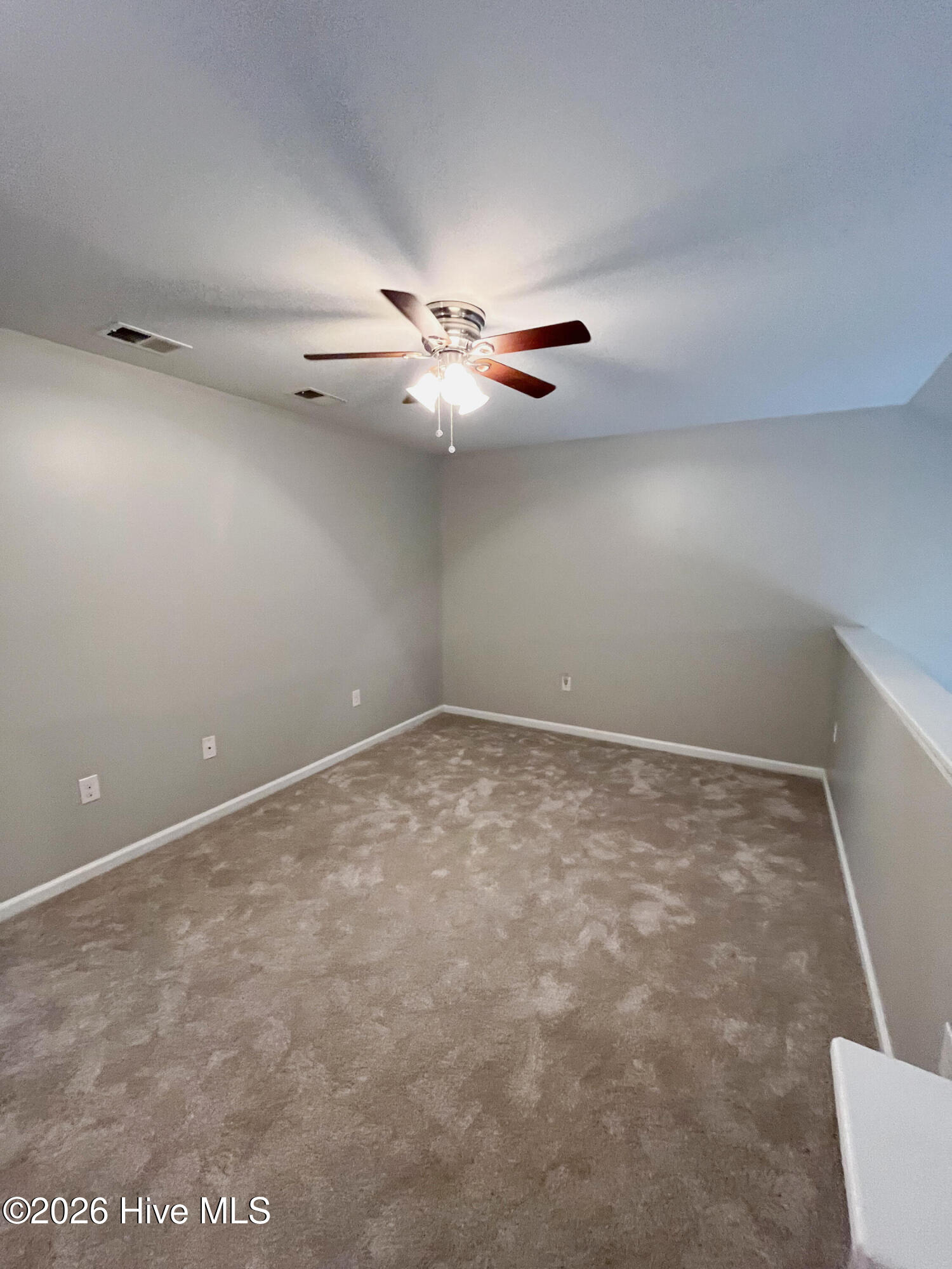 100564936 | Photo 15