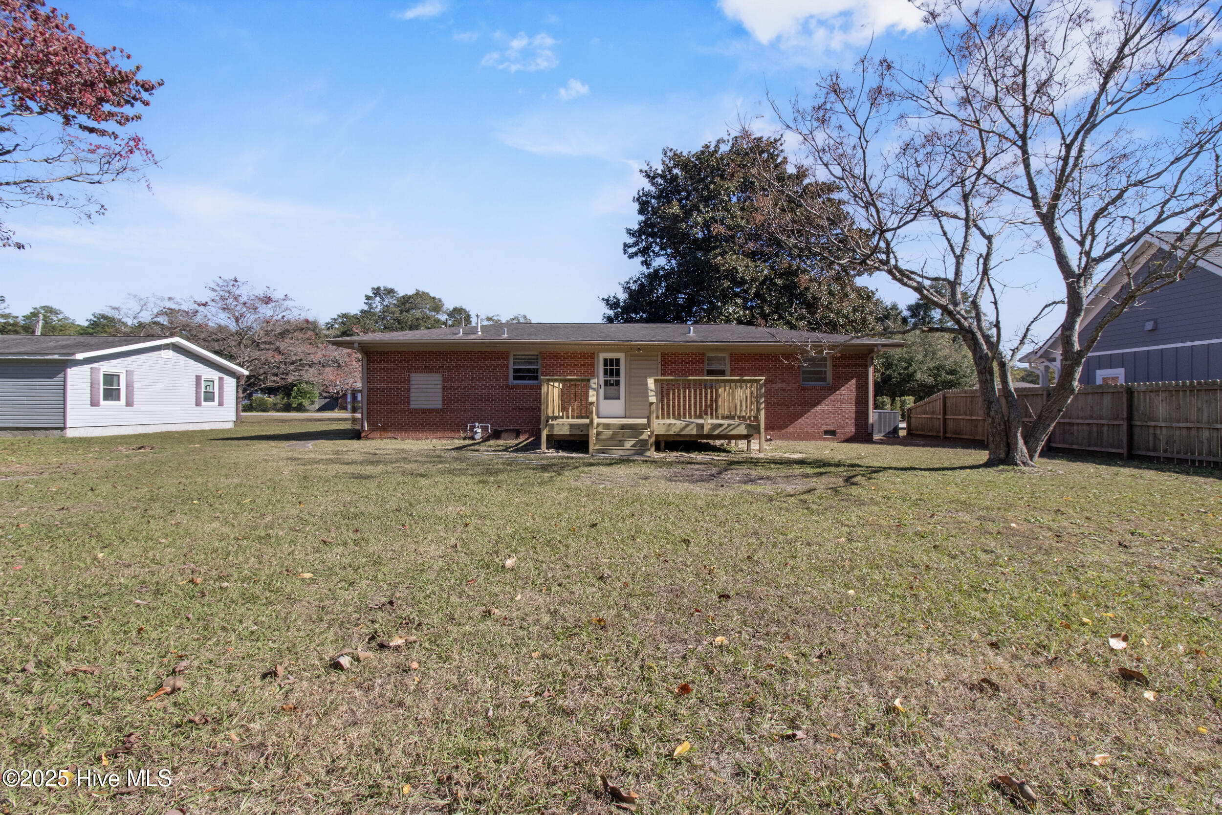 100541080 | Photo 26