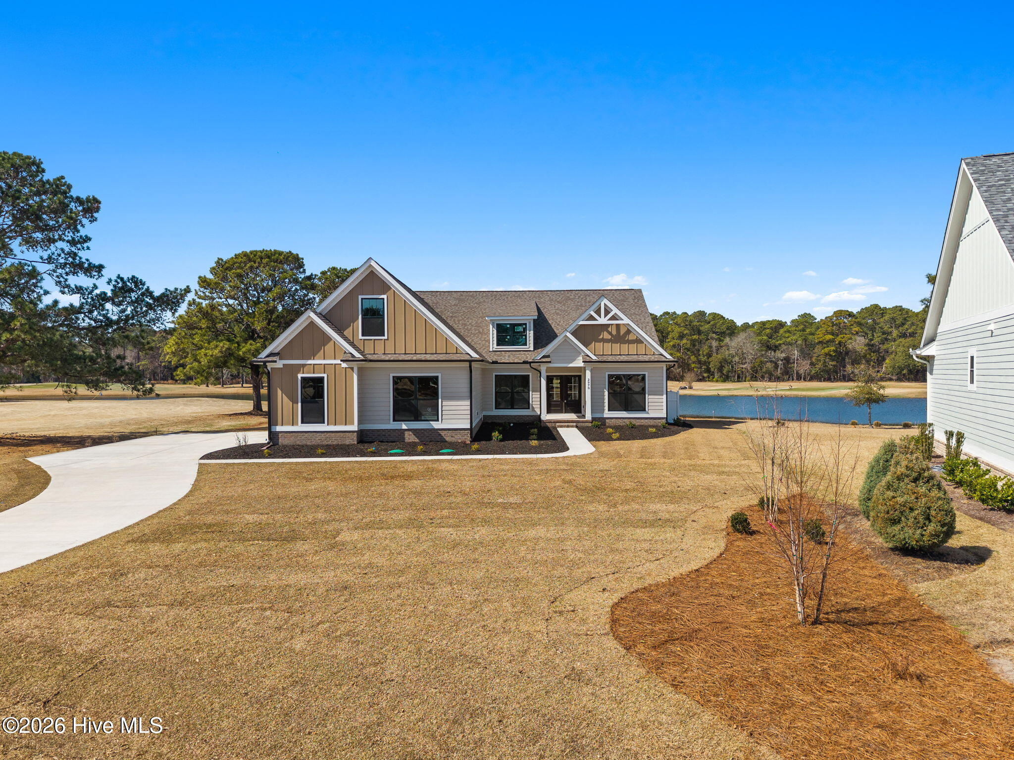 100537581 | Photo 71