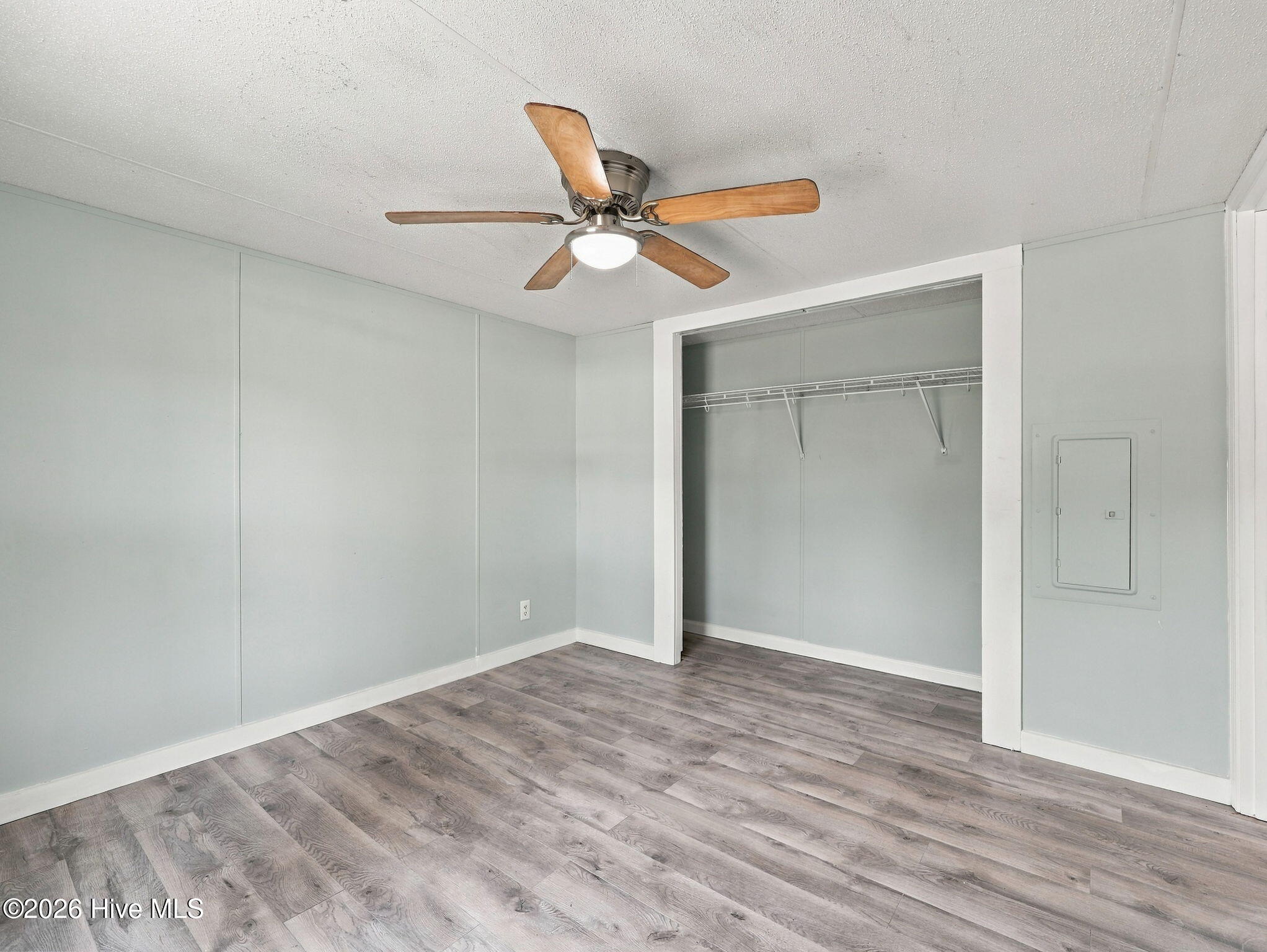 32-web-or-mls-322 N Winchester Ln. 108