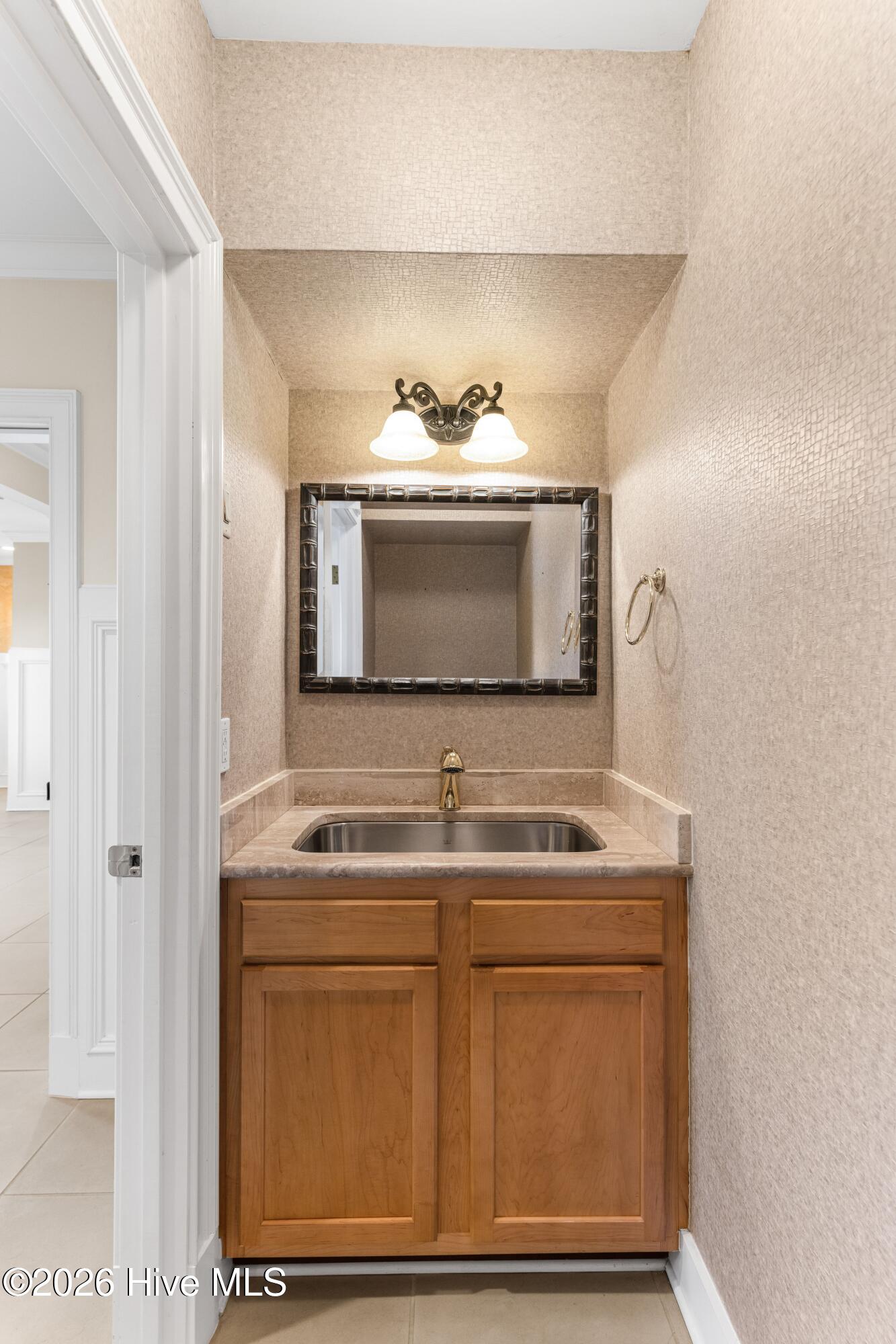 100557099 | Photo 45