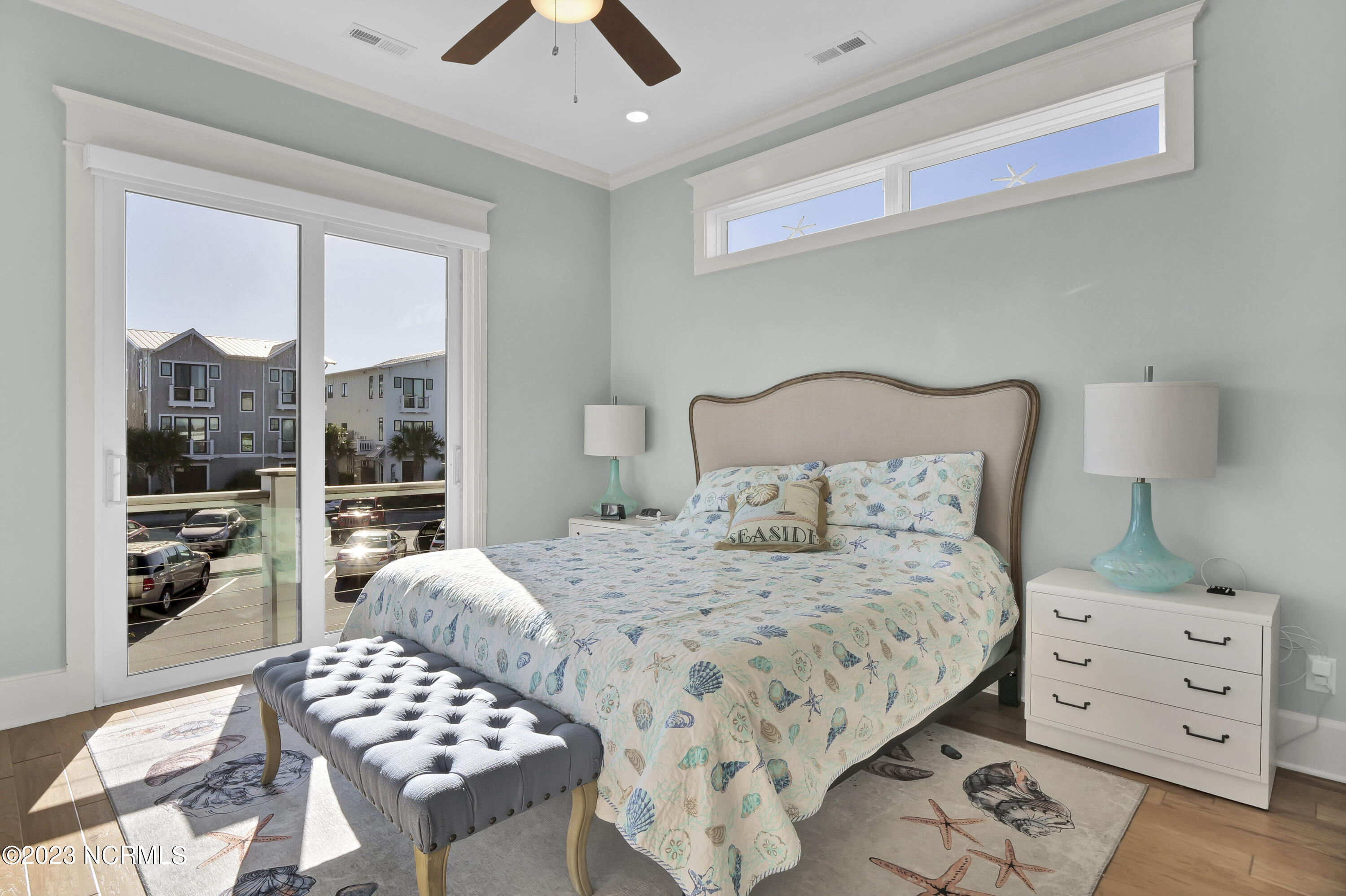 100550816 | Photo 31