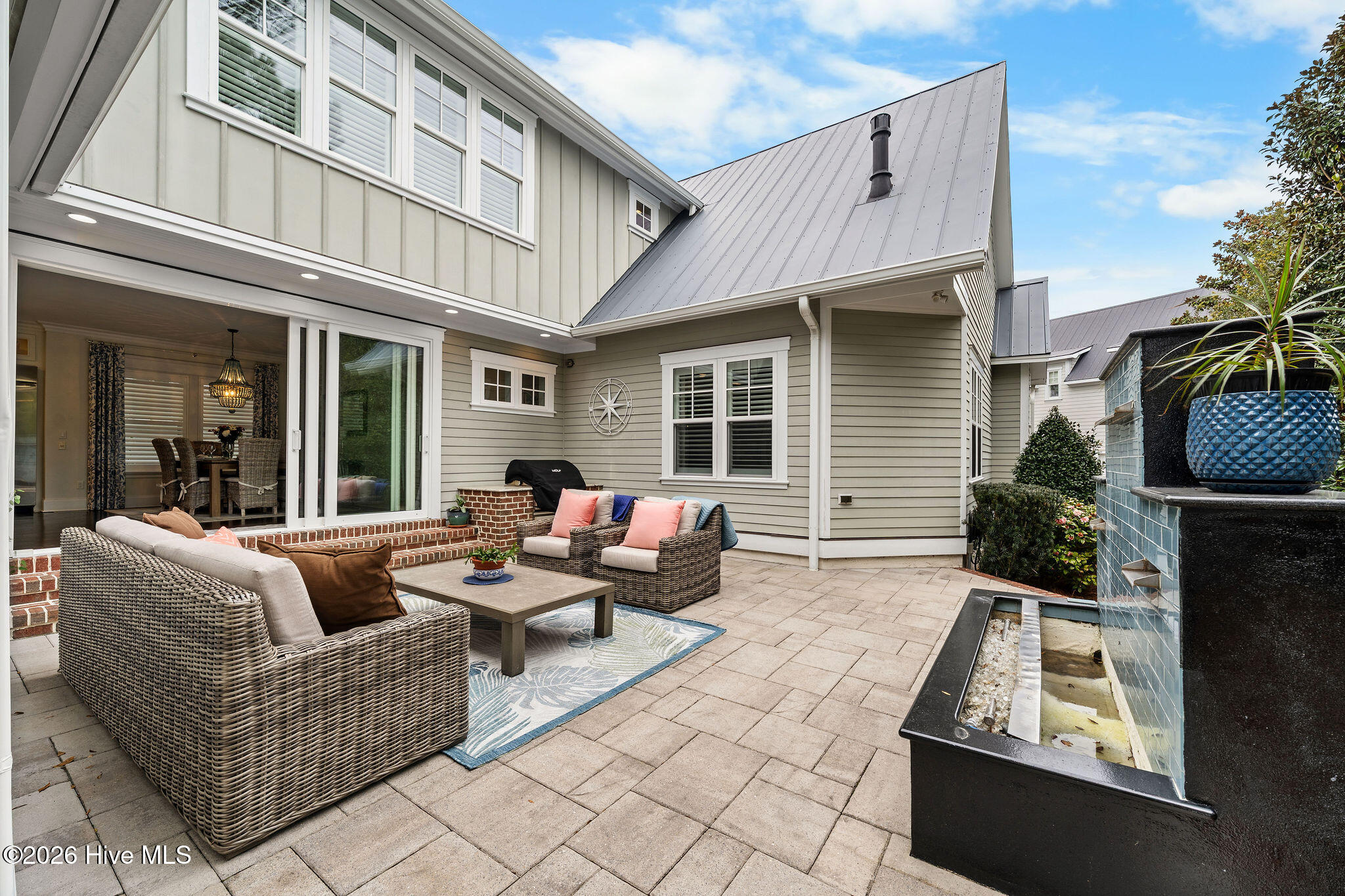 100553604 | Photo 70