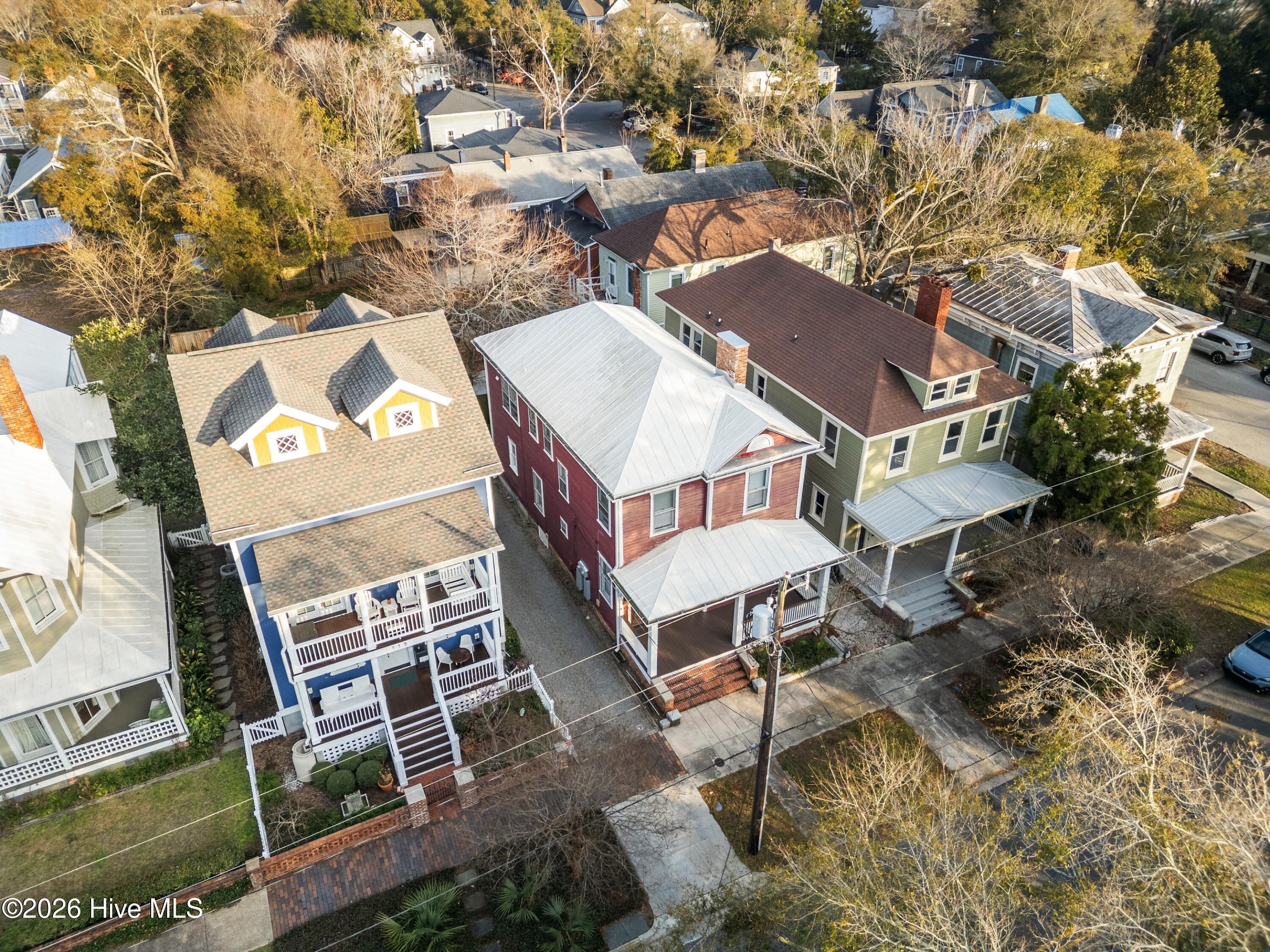 100549514 | Photo 52