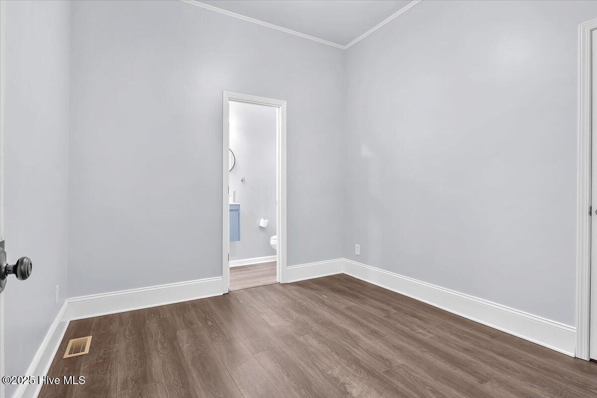 100525423 | Photo 27