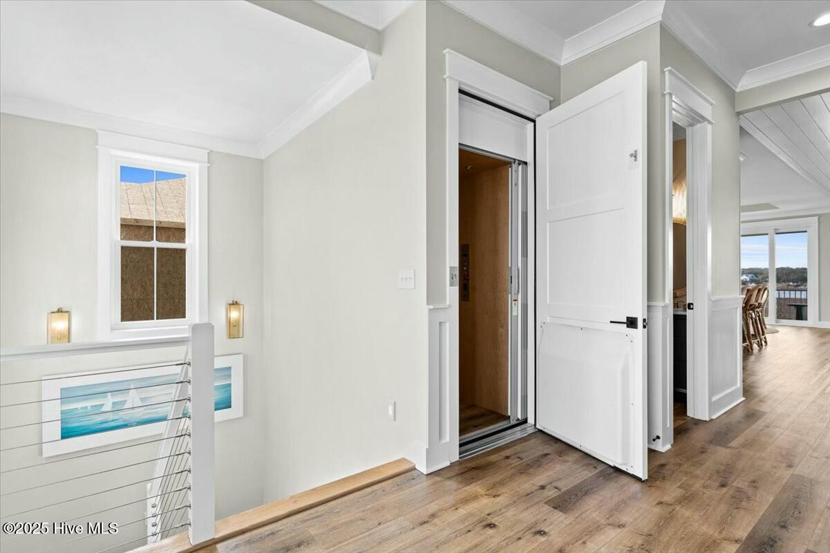 100498532 | Photo 14