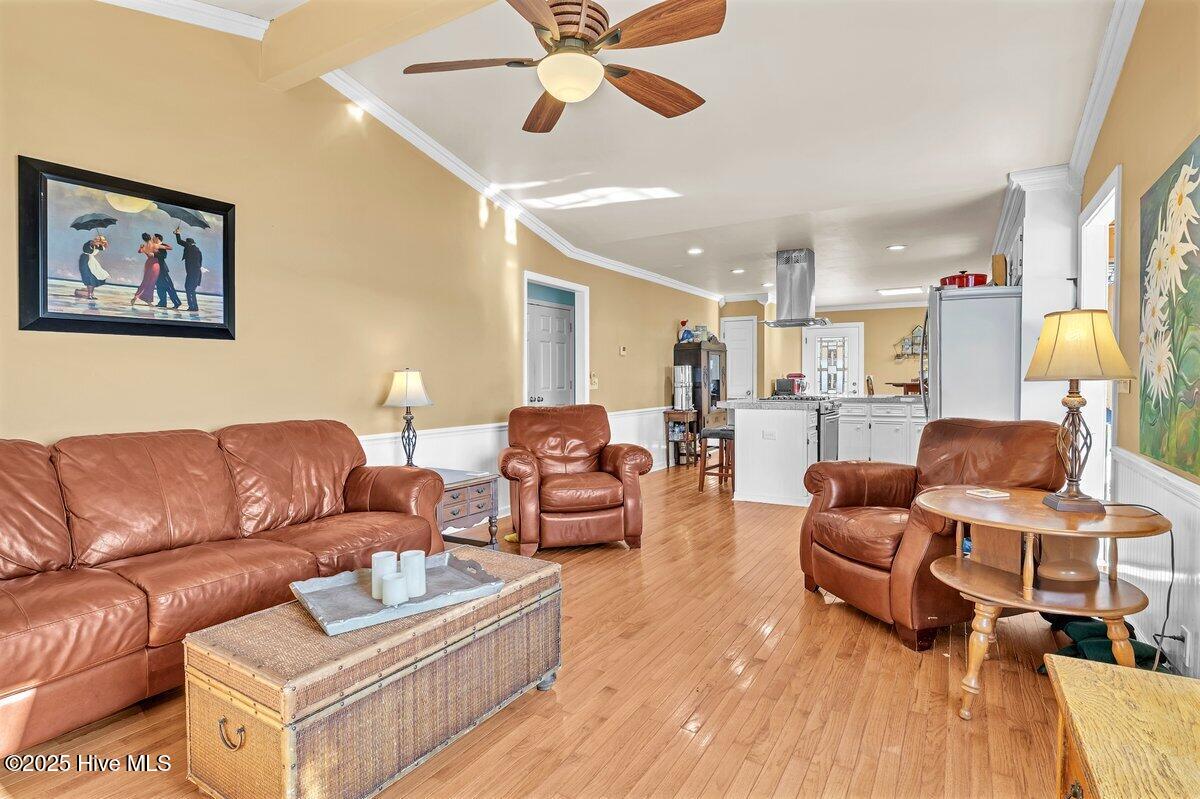 100544692 | Photo 15