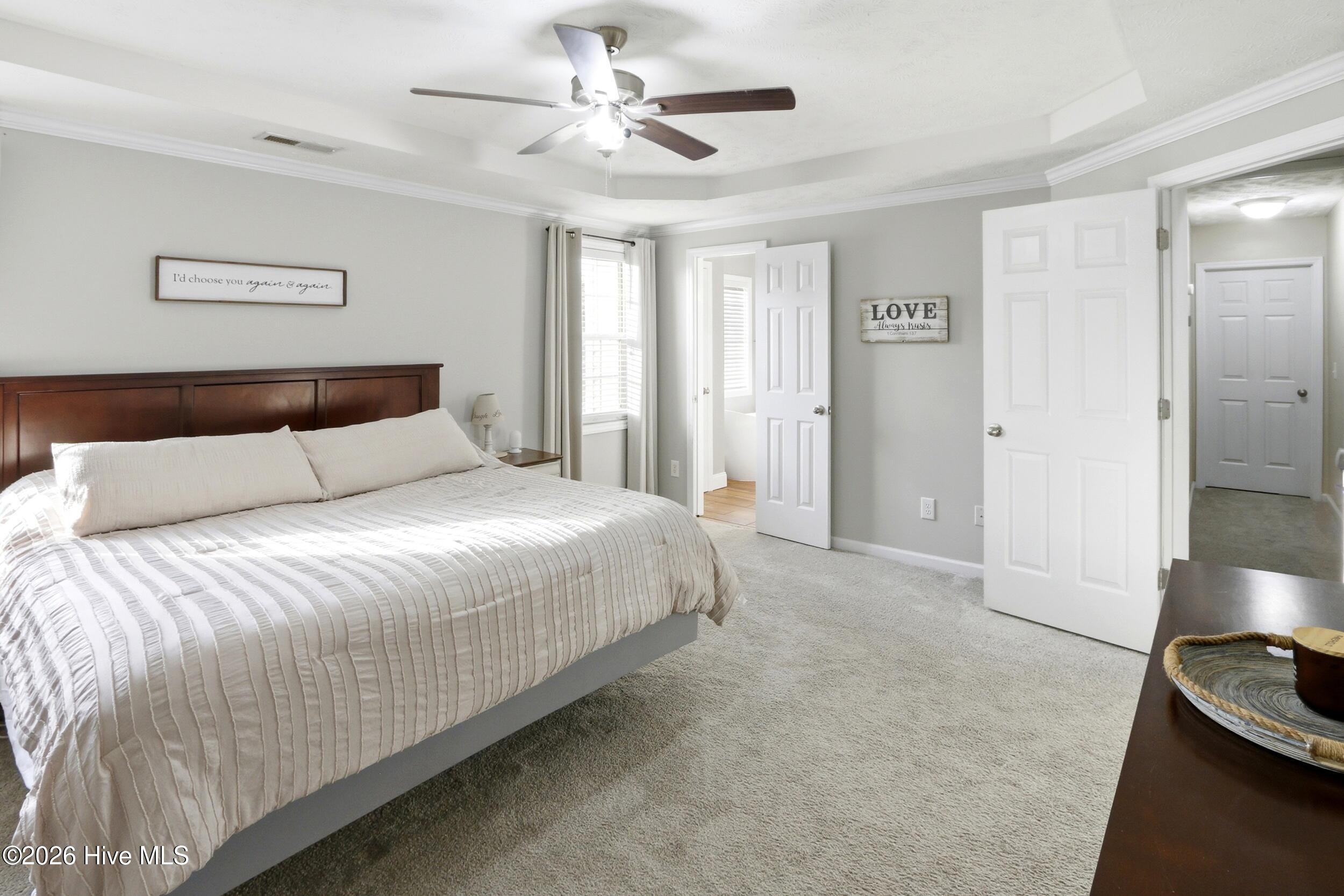 100551374 | Photo 49