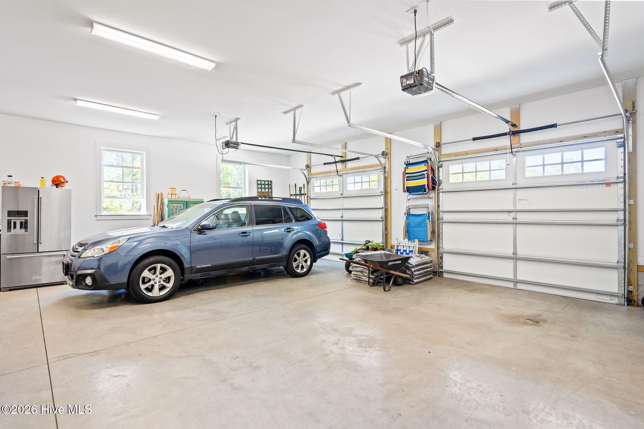 100567886 | Photo 63