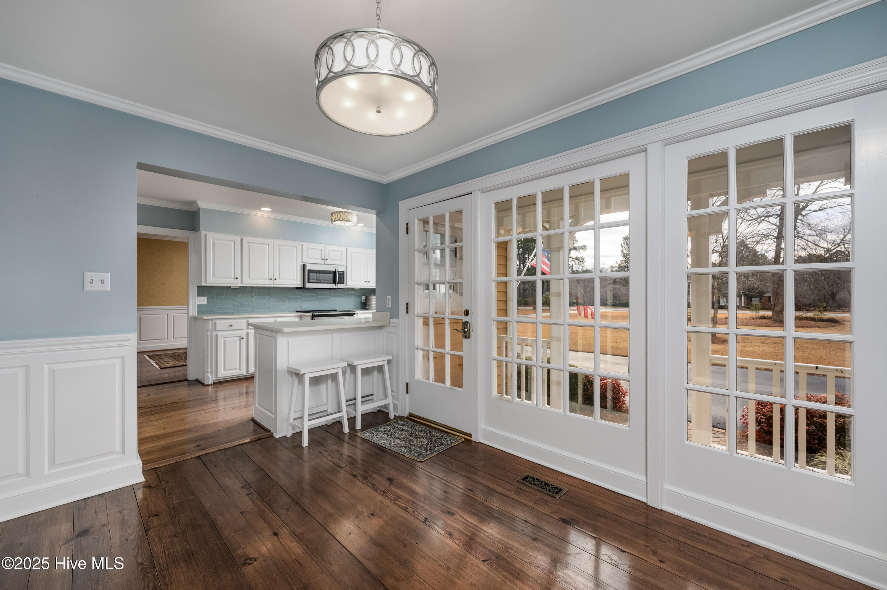 100485107 | Photo 11