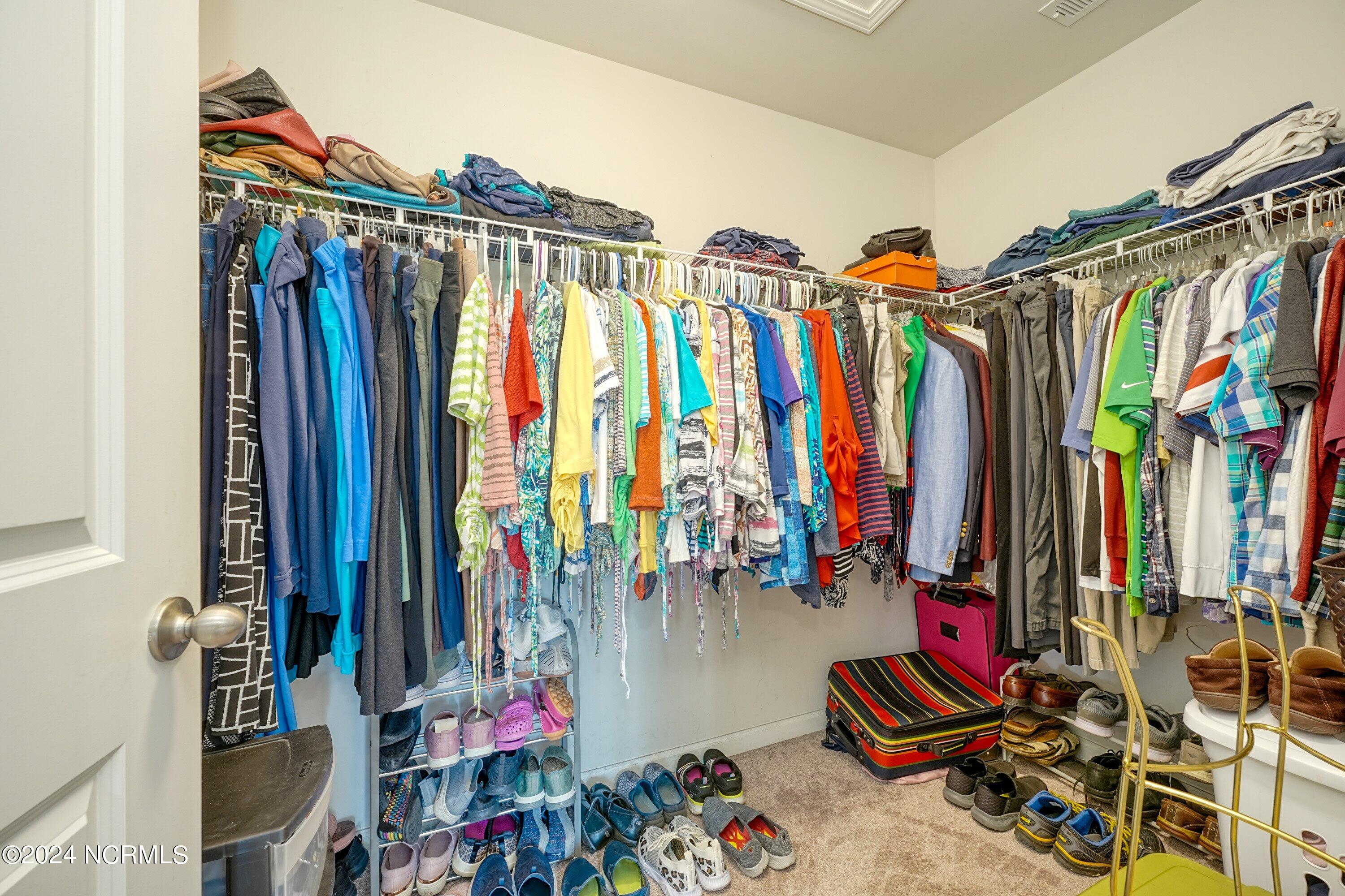 100544330 | Photo 21