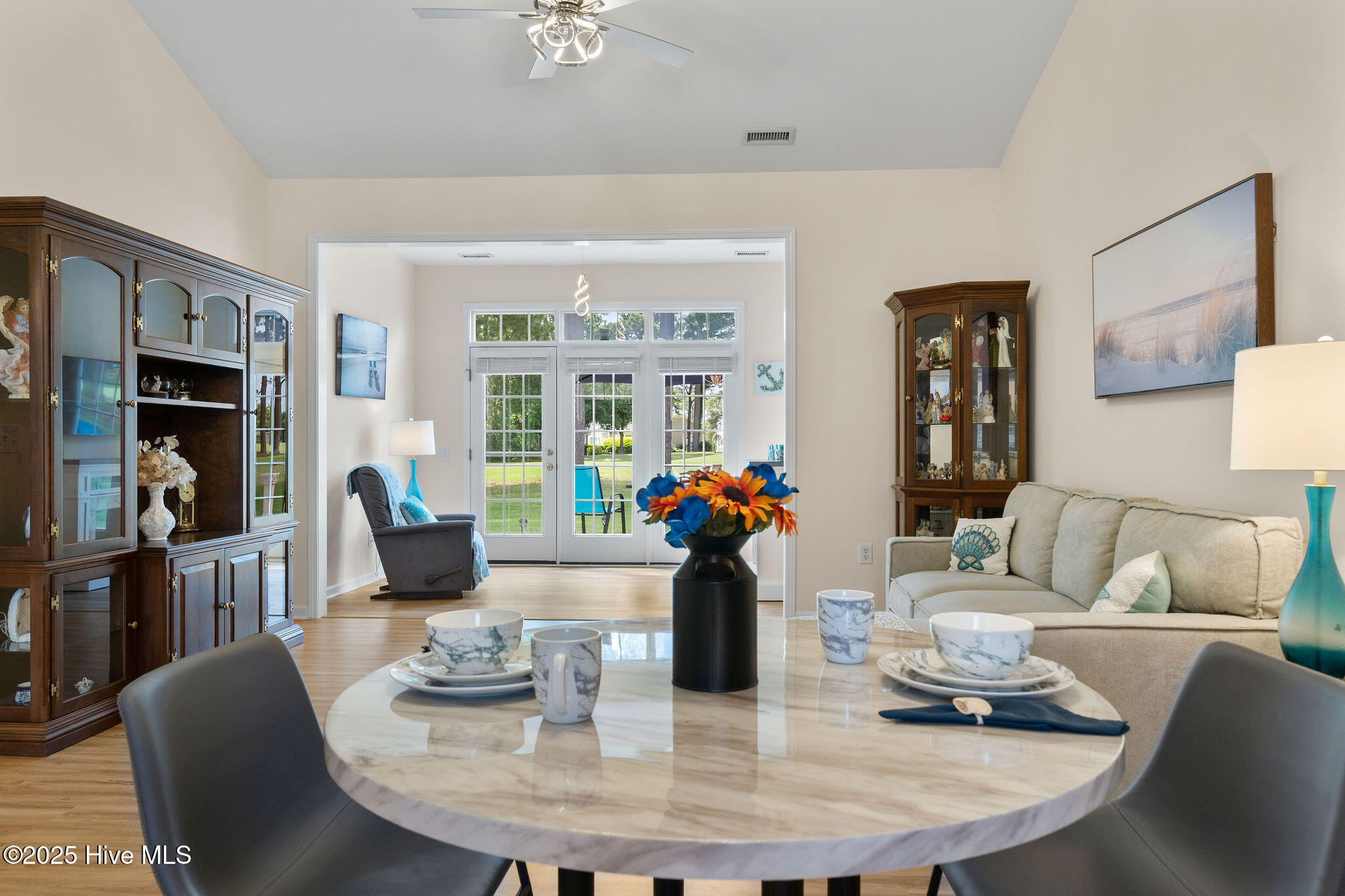 100513601 | Photo 15