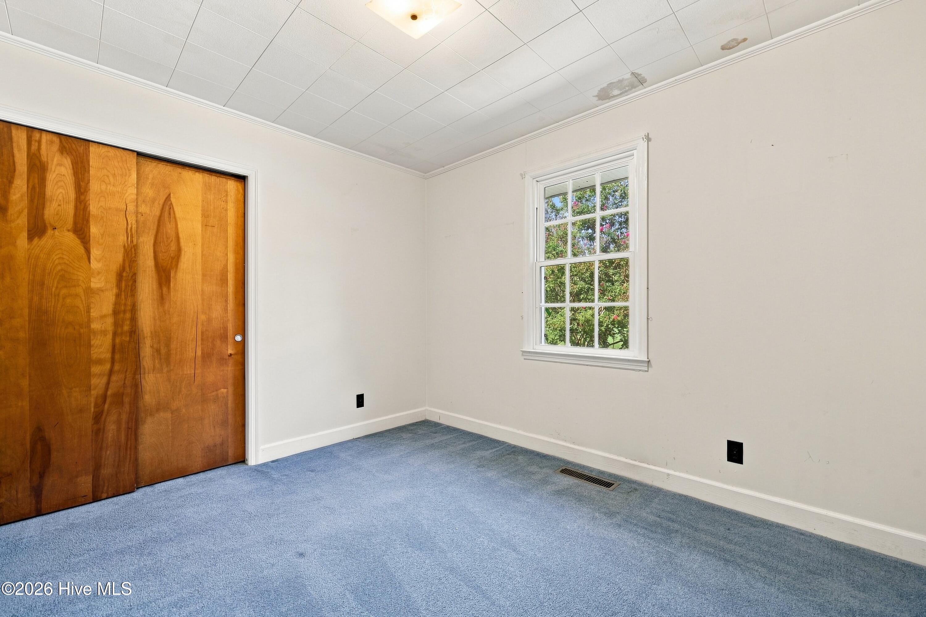 Office/Bonus