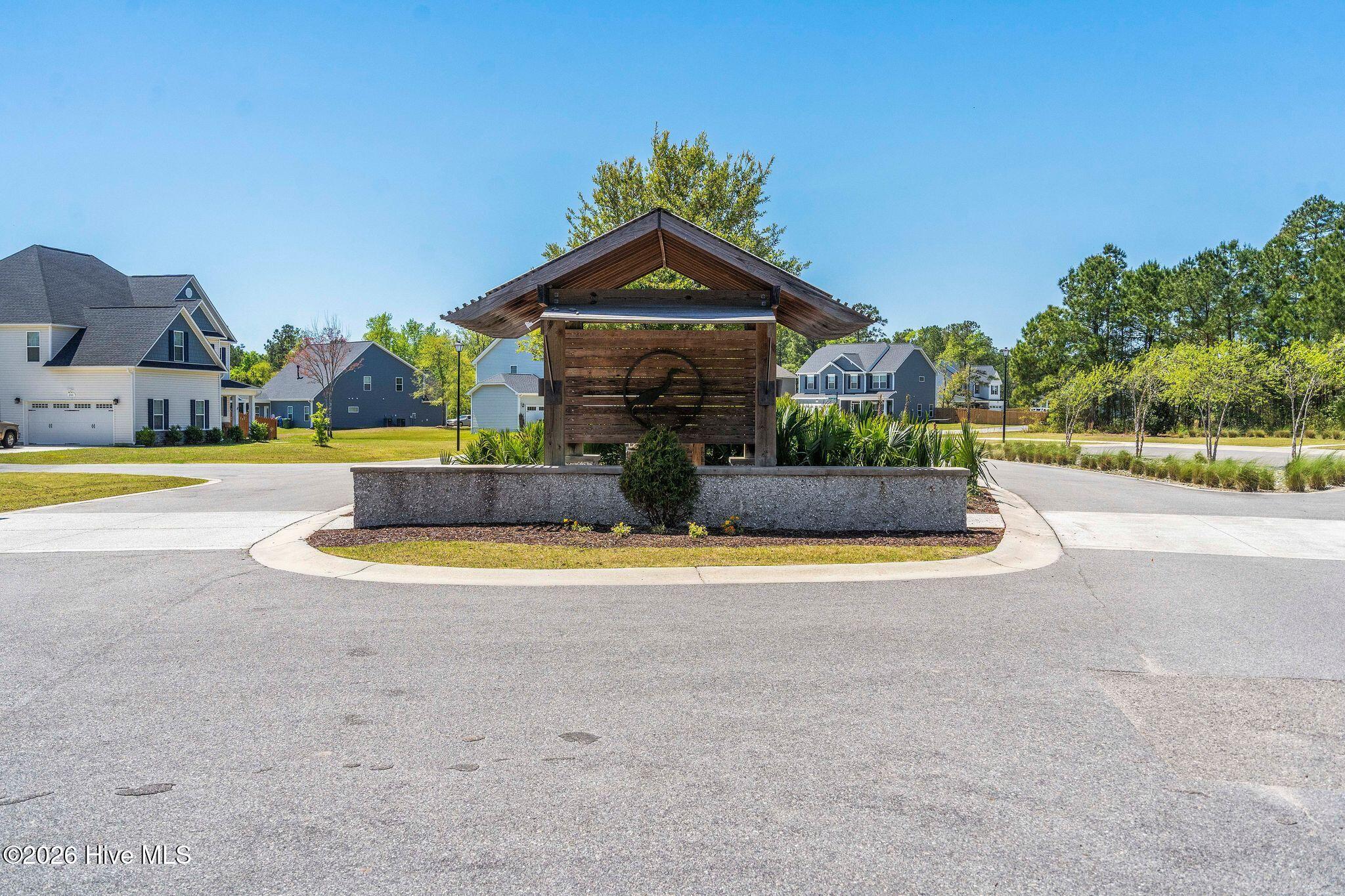 100569153 | Photo 65