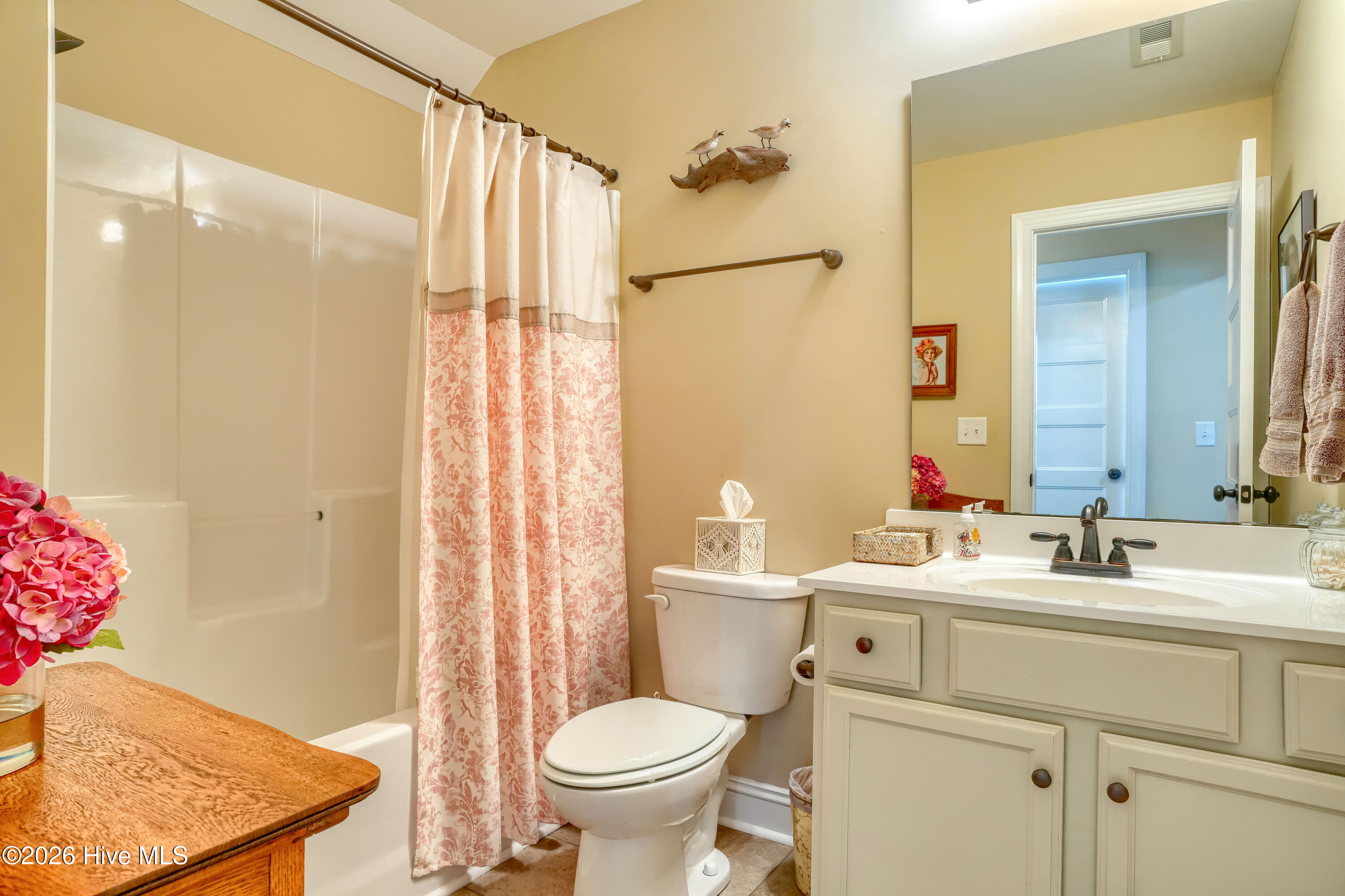 100563582 | Photo 34