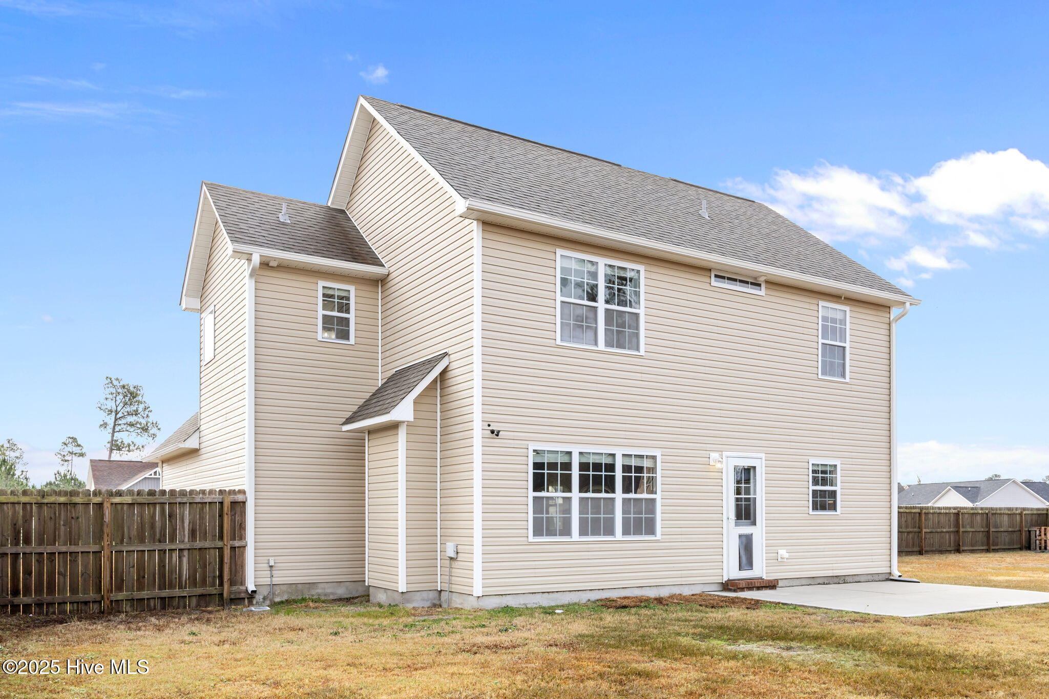 100542971 | Photo 49