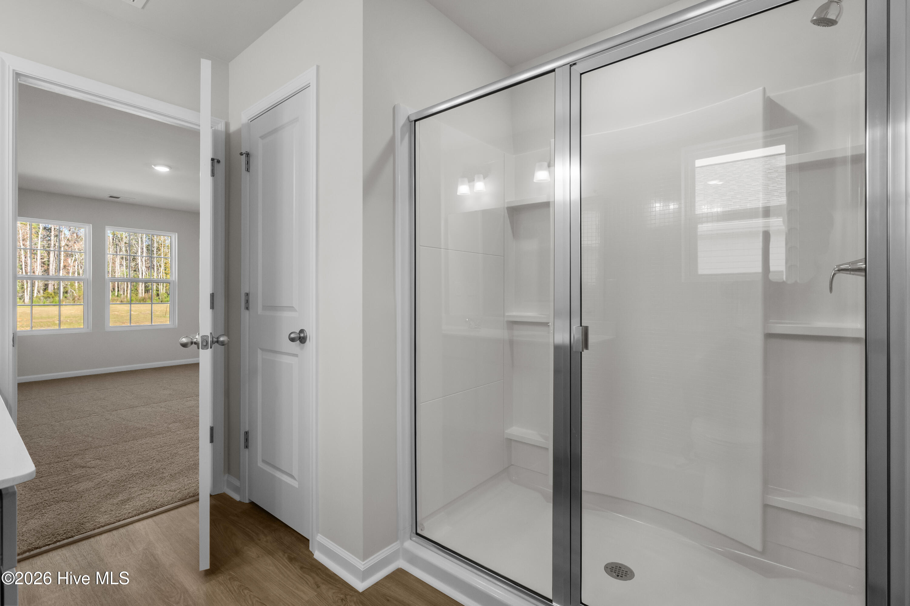 100550228 | Photo 25