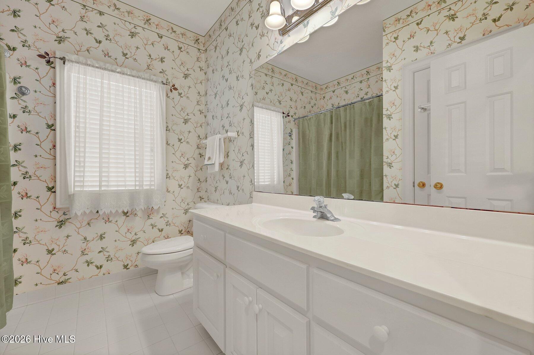 100567286 | Photo 15