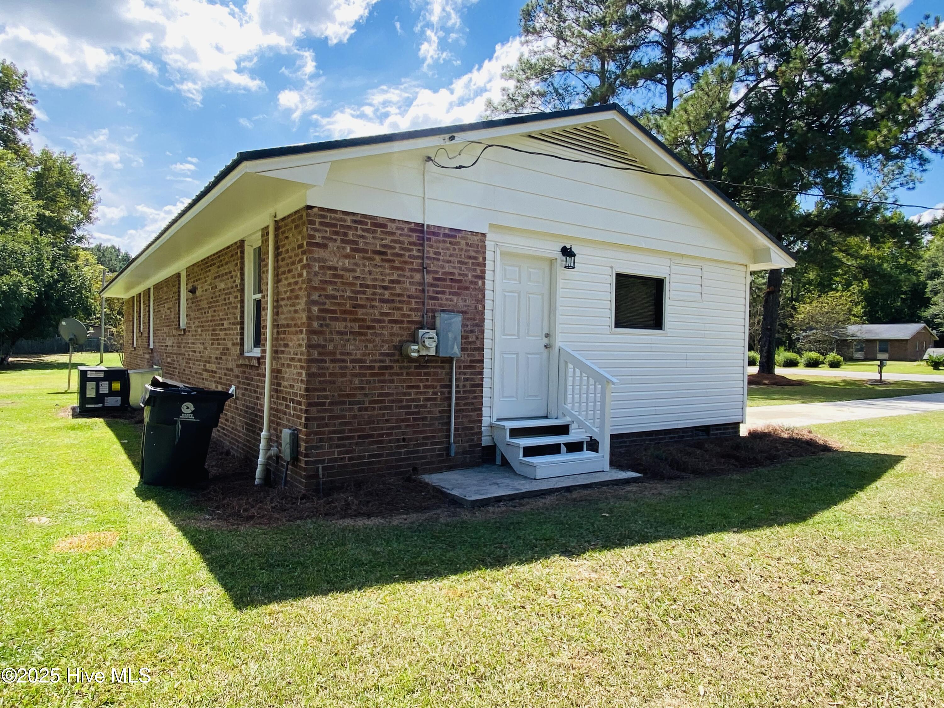 100530577 | Photo 12