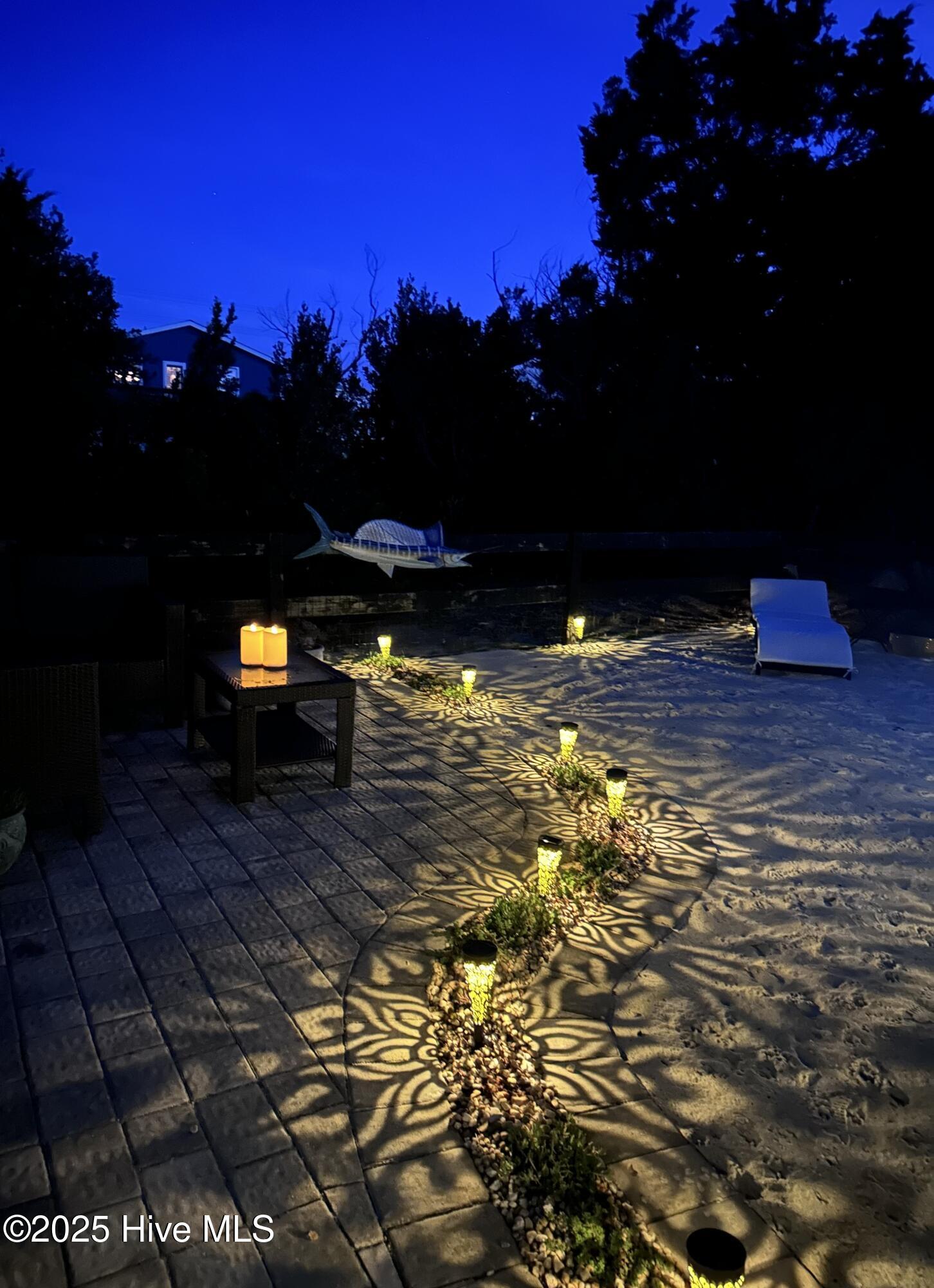 100532848 | Photo 48