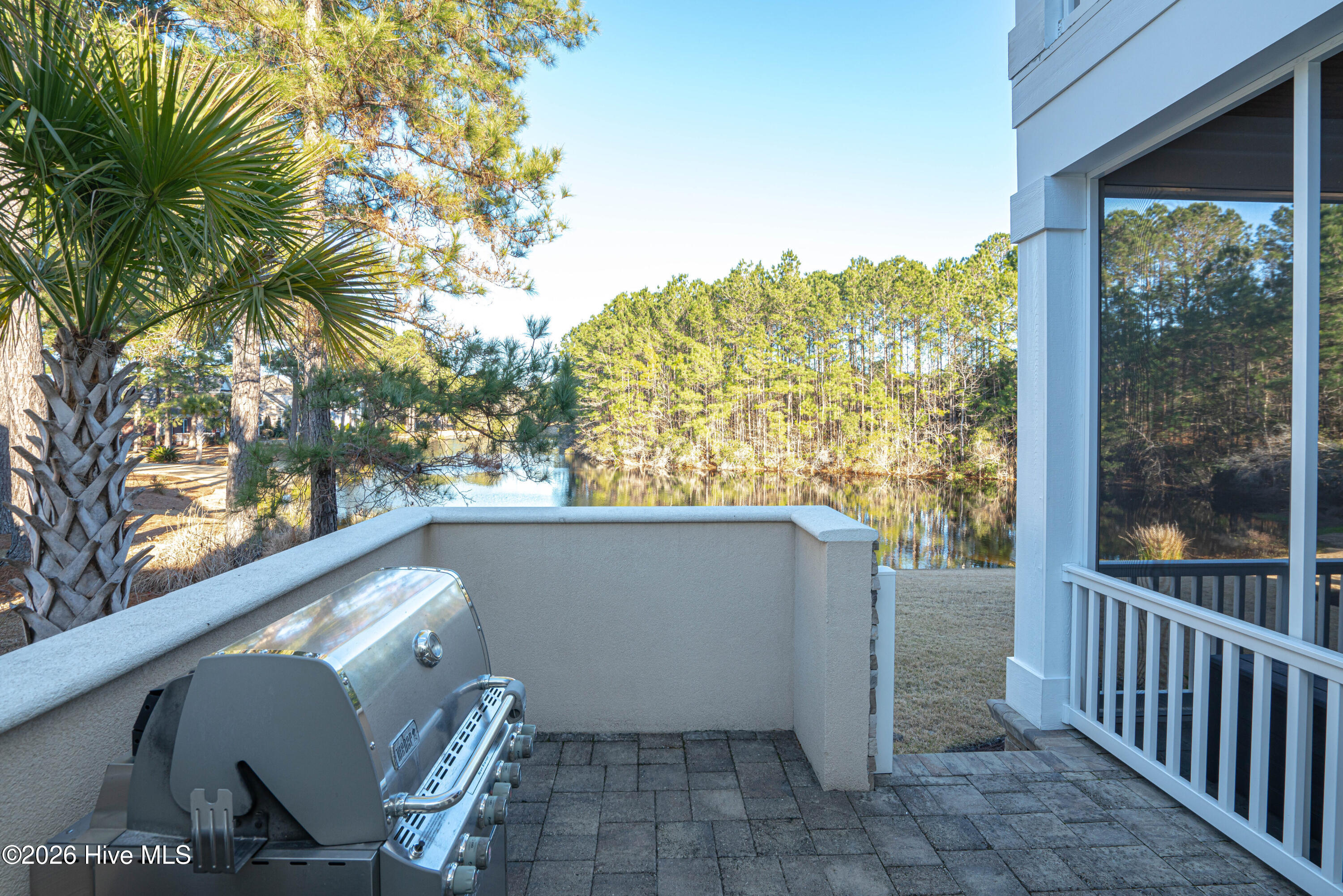 100550389 | Photo 77