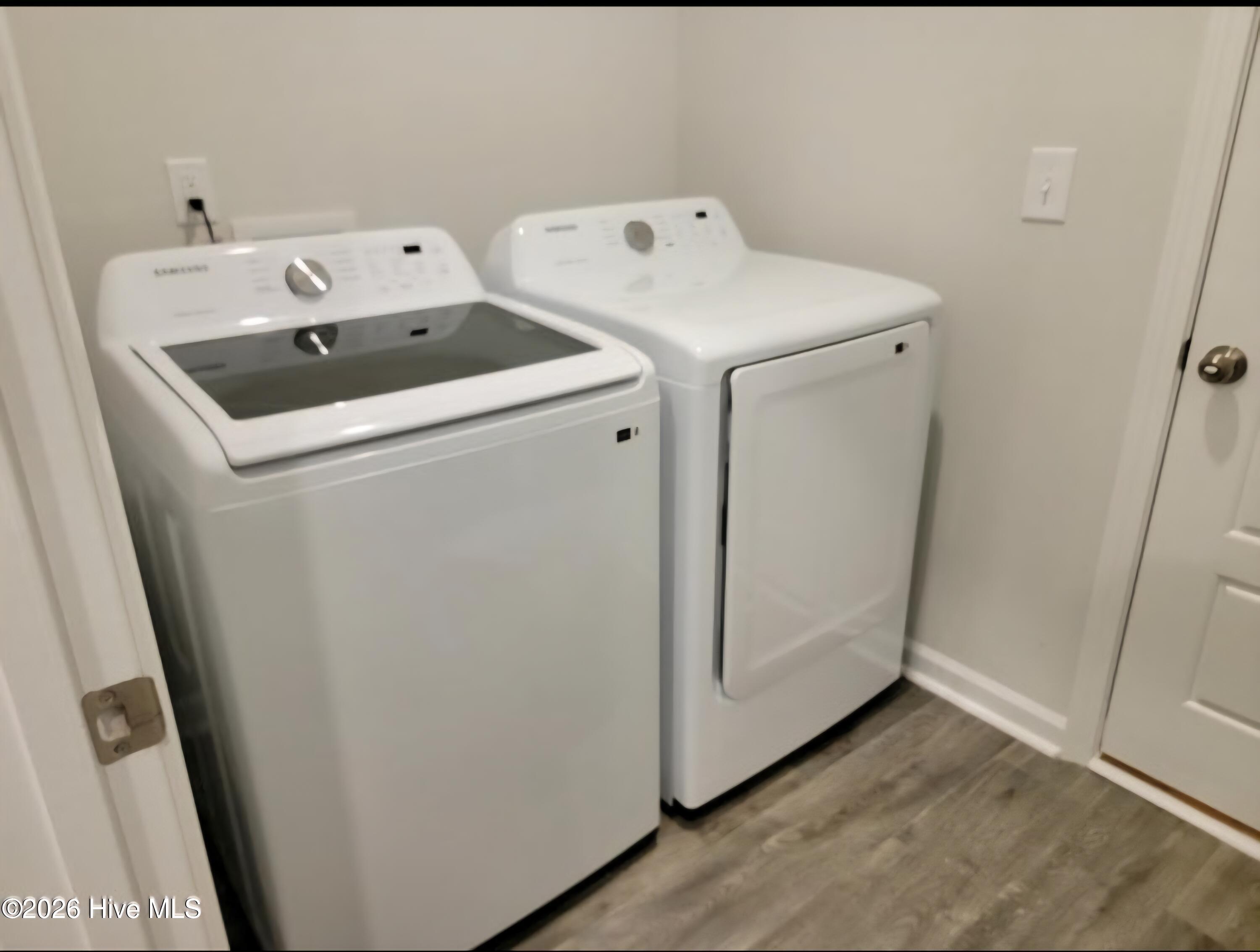 100564971 | Photo 25