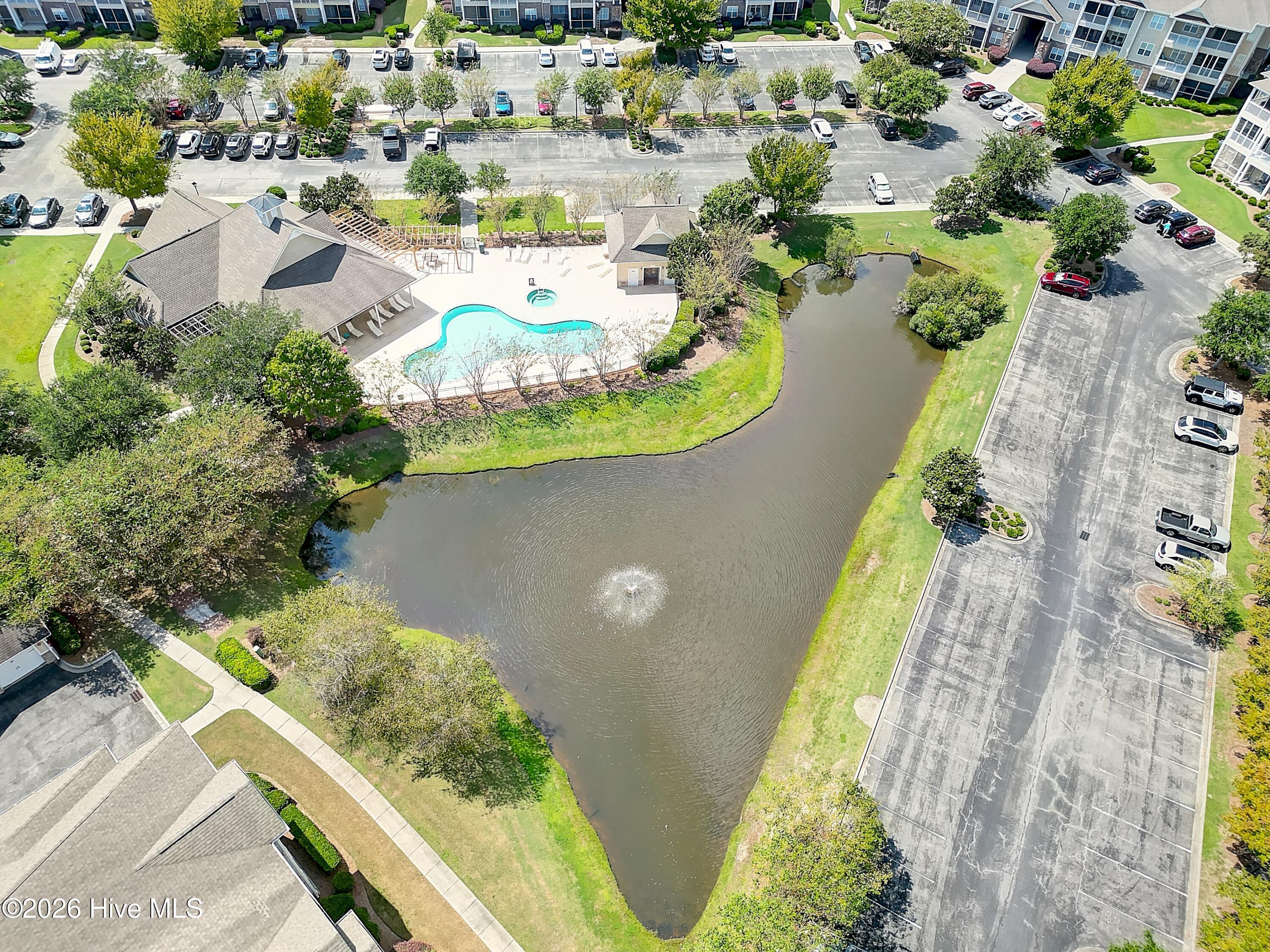 100569684 | Photo 68