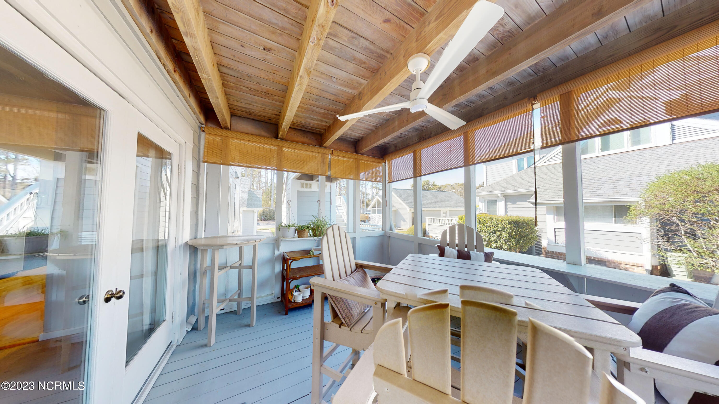 100537527 | Photo 11