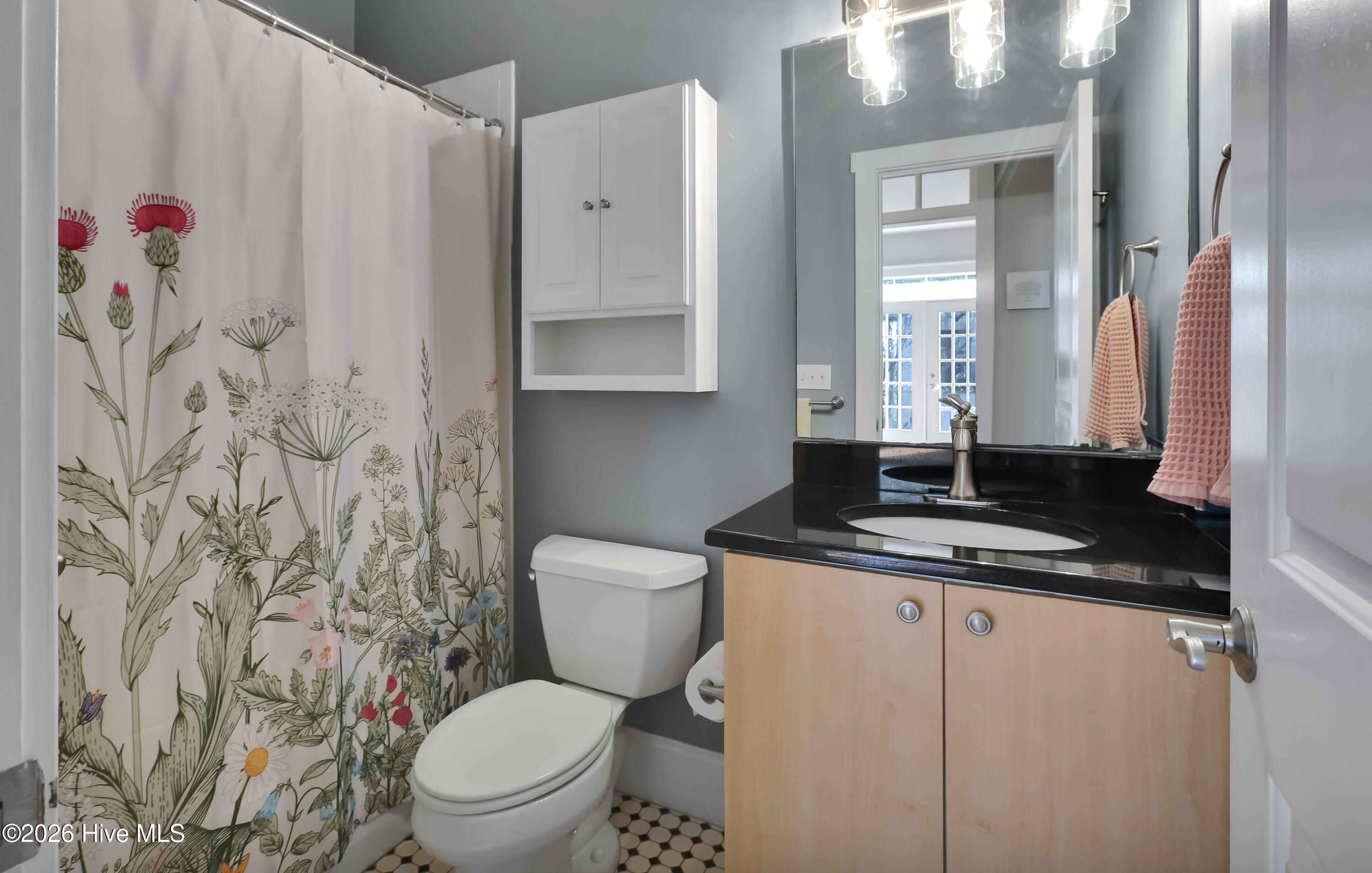 100553344 | Photo 23