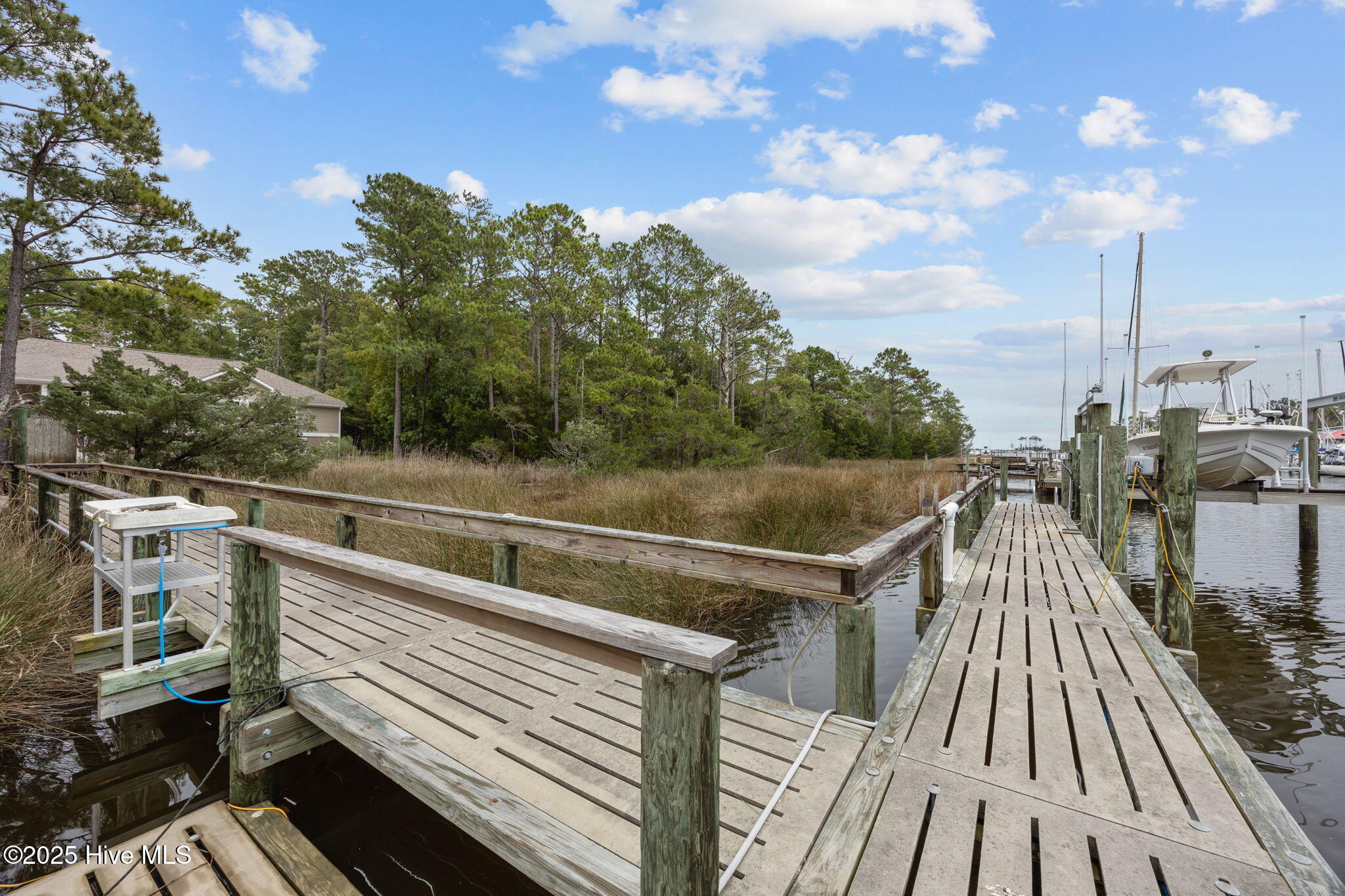 402 Whittaker Point Road,Oriental