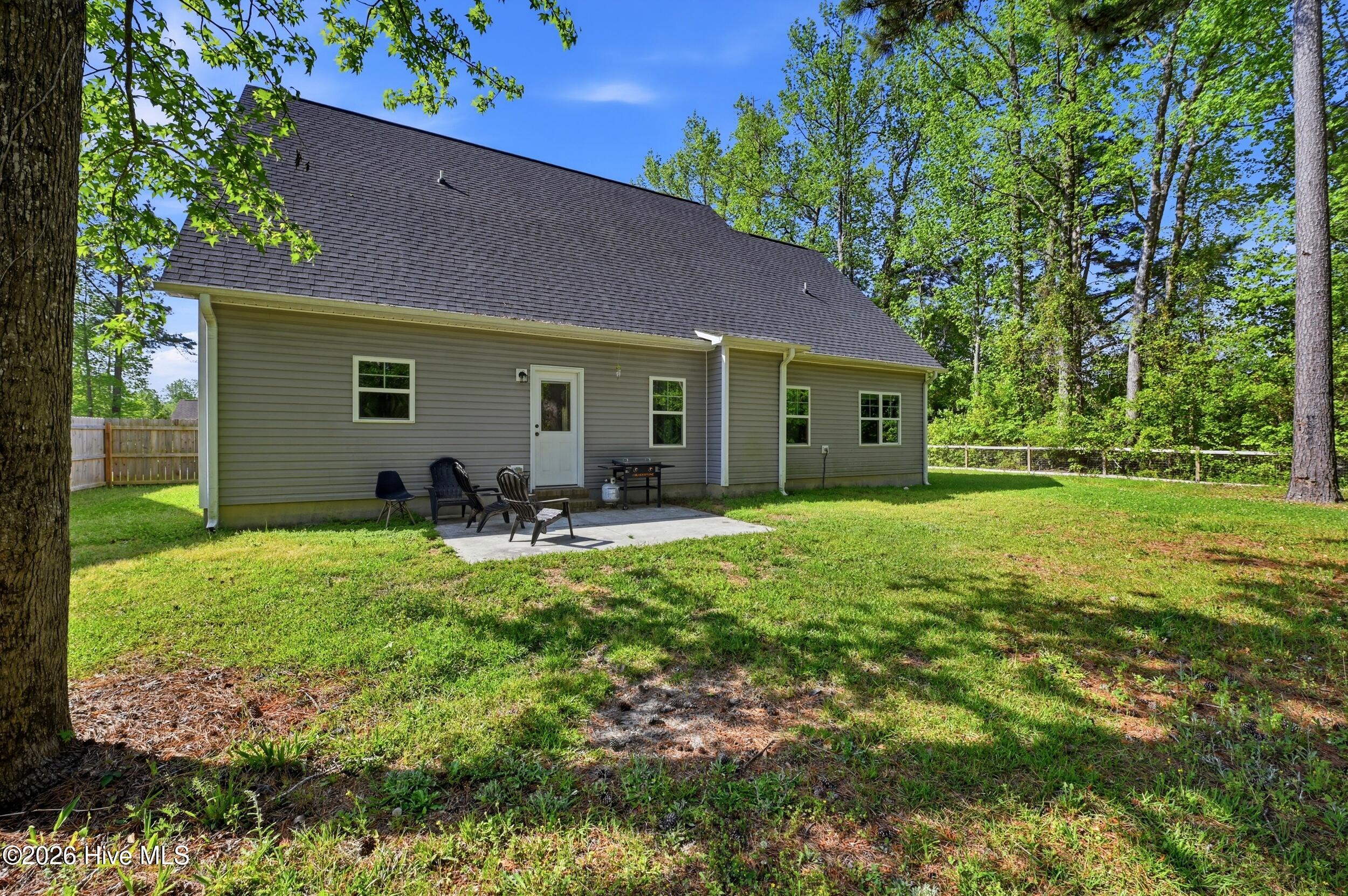 100568346 | Photo 37