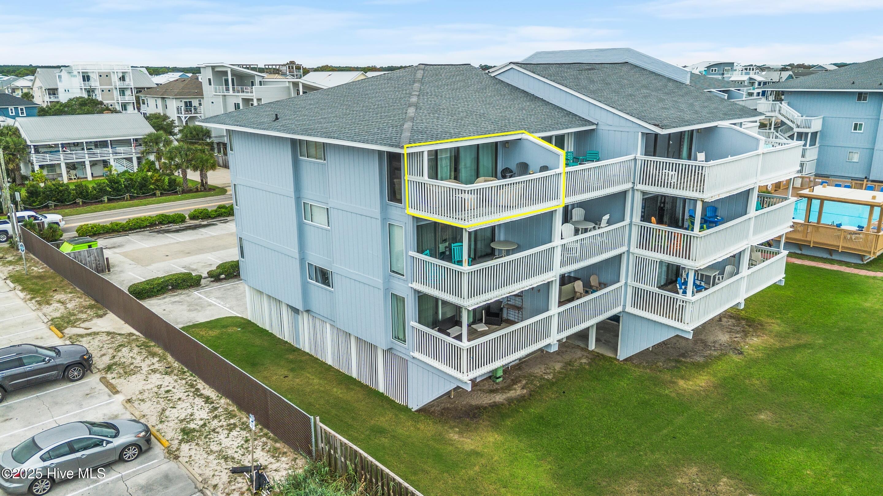 100536281 | Photo 25