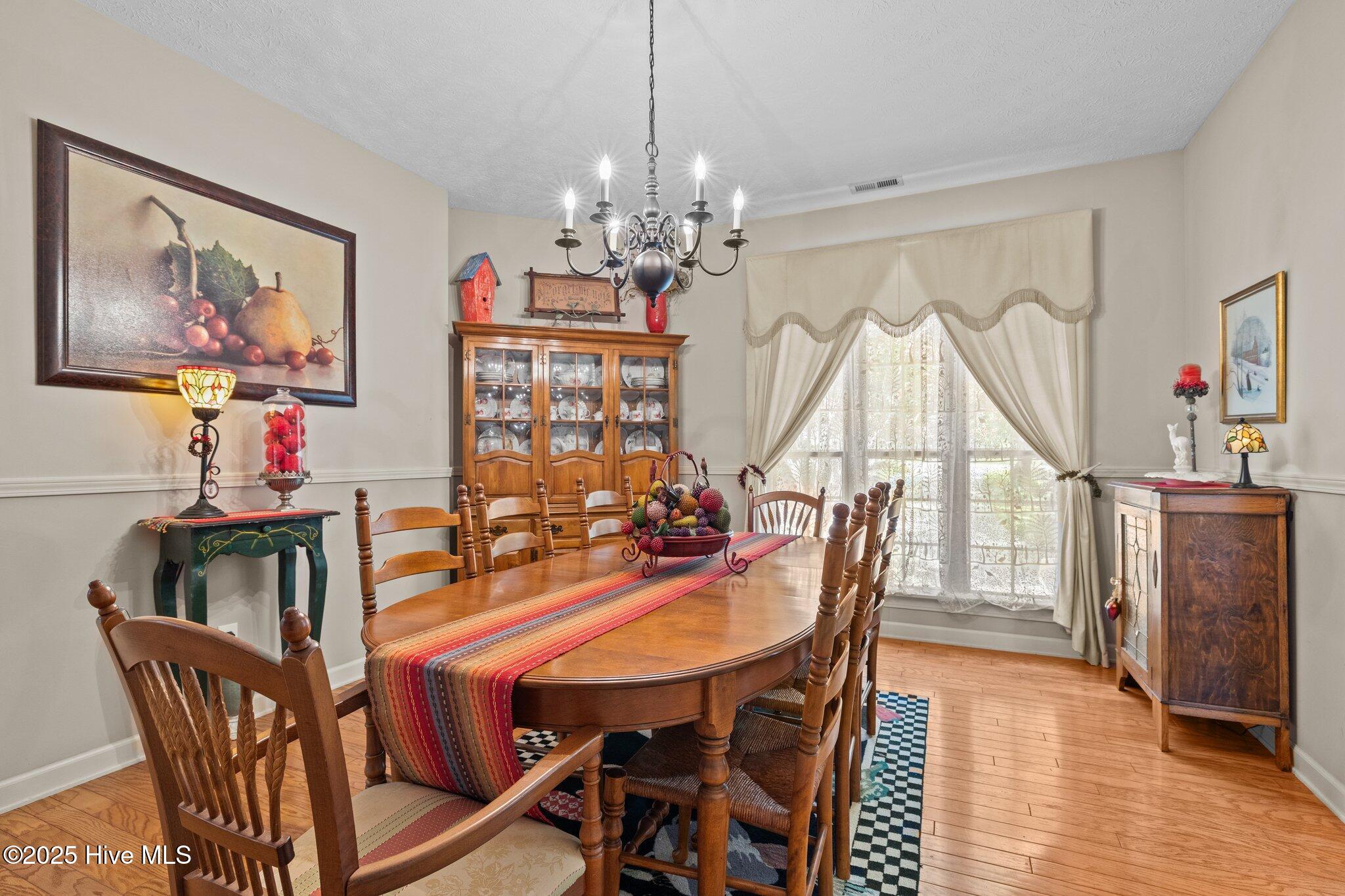 100517626 | Photo 24