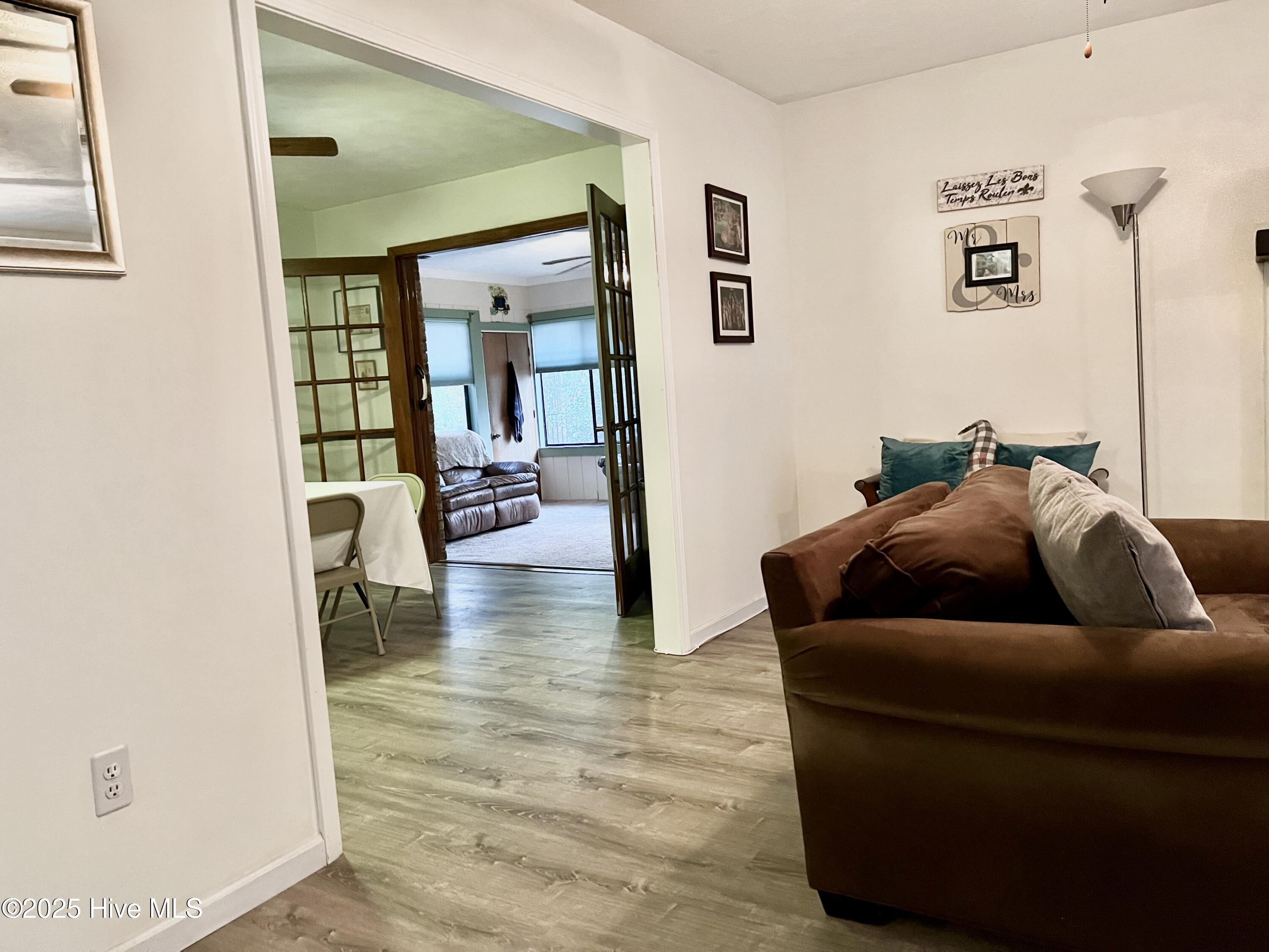 100524806 | Photo 14