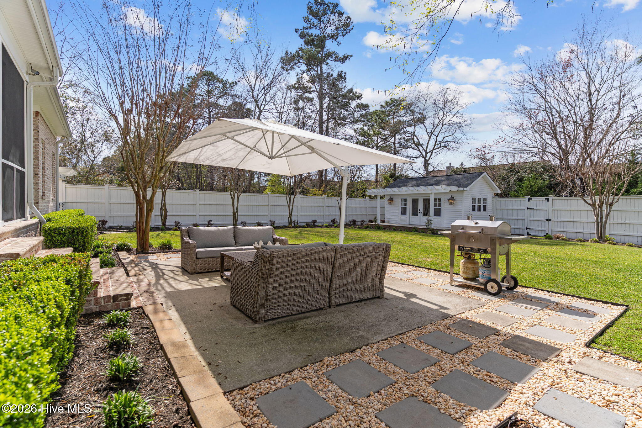 100561575 | Photo 65