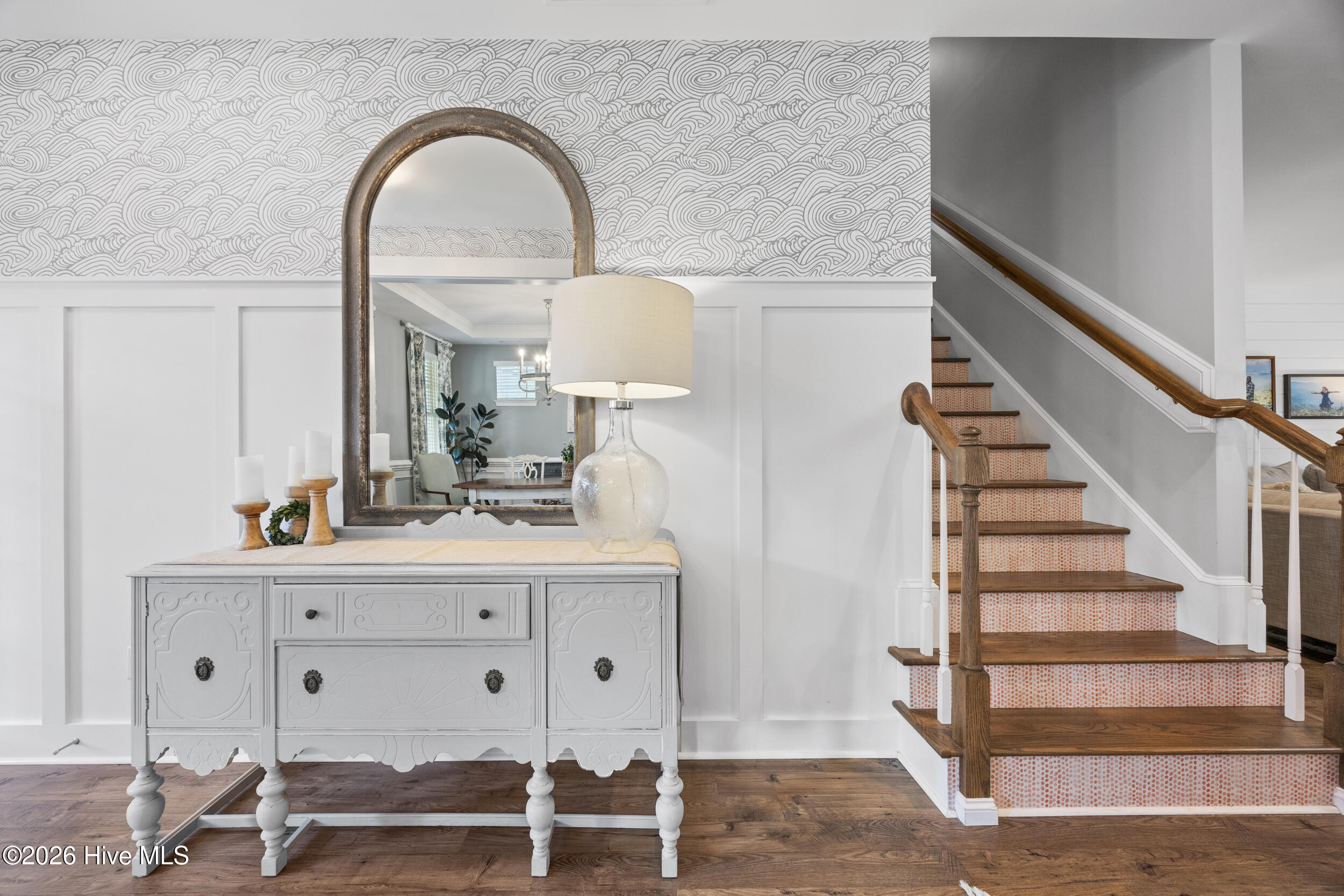 100566940 | Photo 35