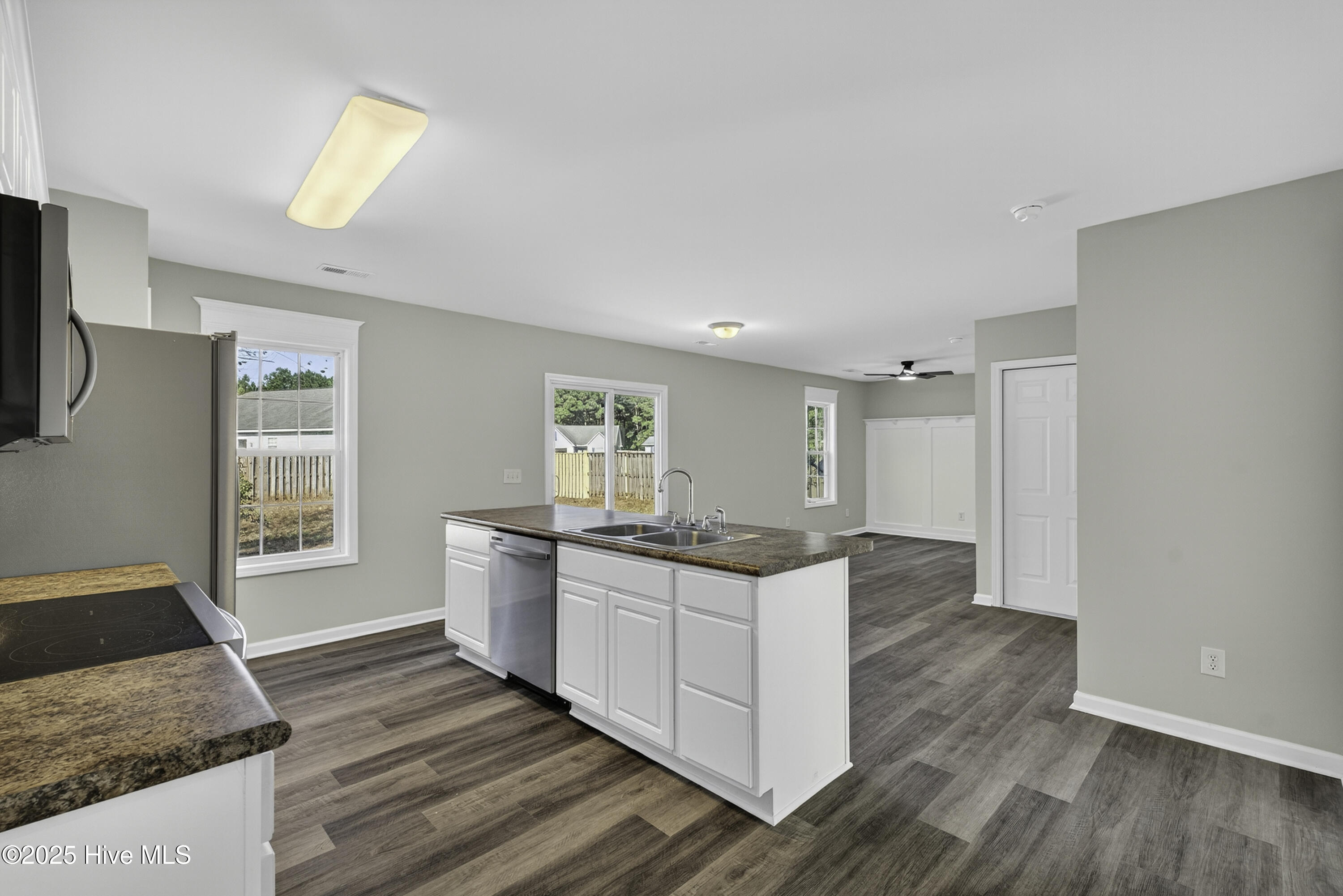 204 Larchmont Court, Burgaw, NC 28425 – photo 13: 204LarchmontFinal-6