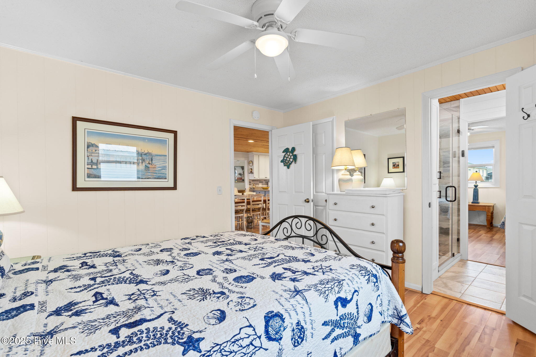 100544843 | Photo 19