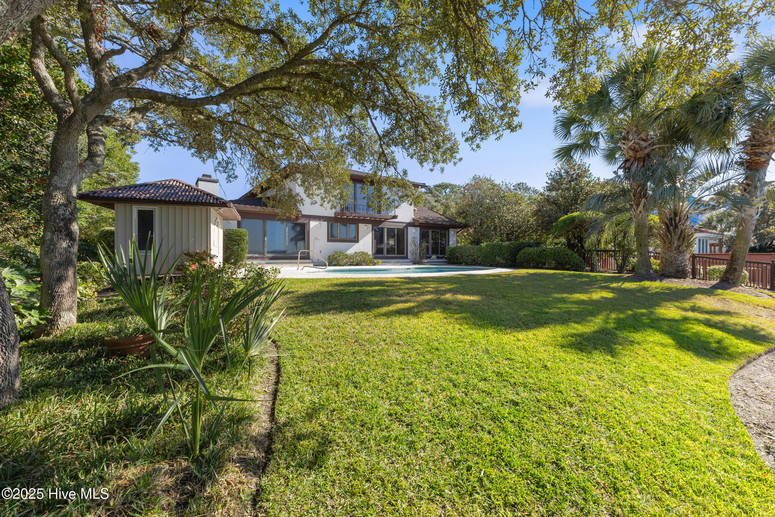 100541018 | Photo 46